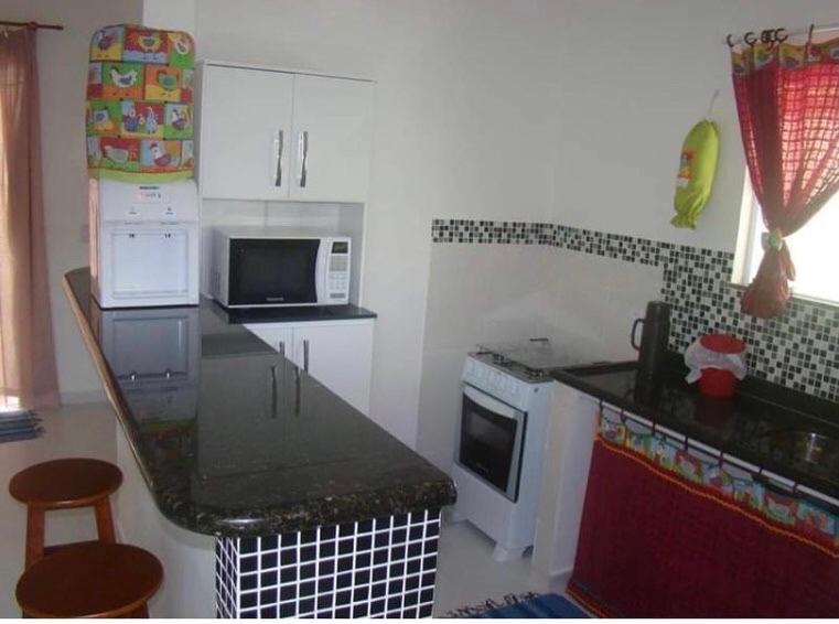 CASAS DUPLEX 2 QUARTOS na beira da praia de Figueira - Arraial do Cabo - RJ - Máx 5 hóspedes com 2 suítes, ou Máx 7 Hóspedes com sala de TV e churrasqueira