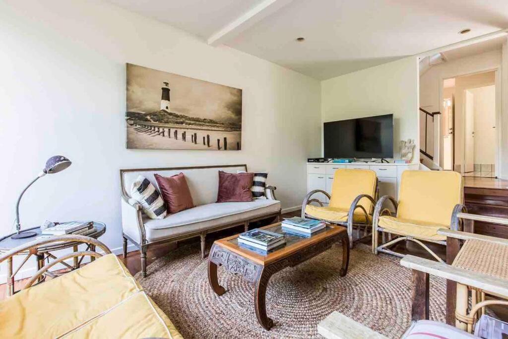 Castaways Beach House Noosa