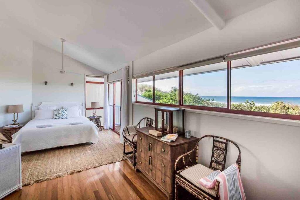 Castaways Beach House Noosa