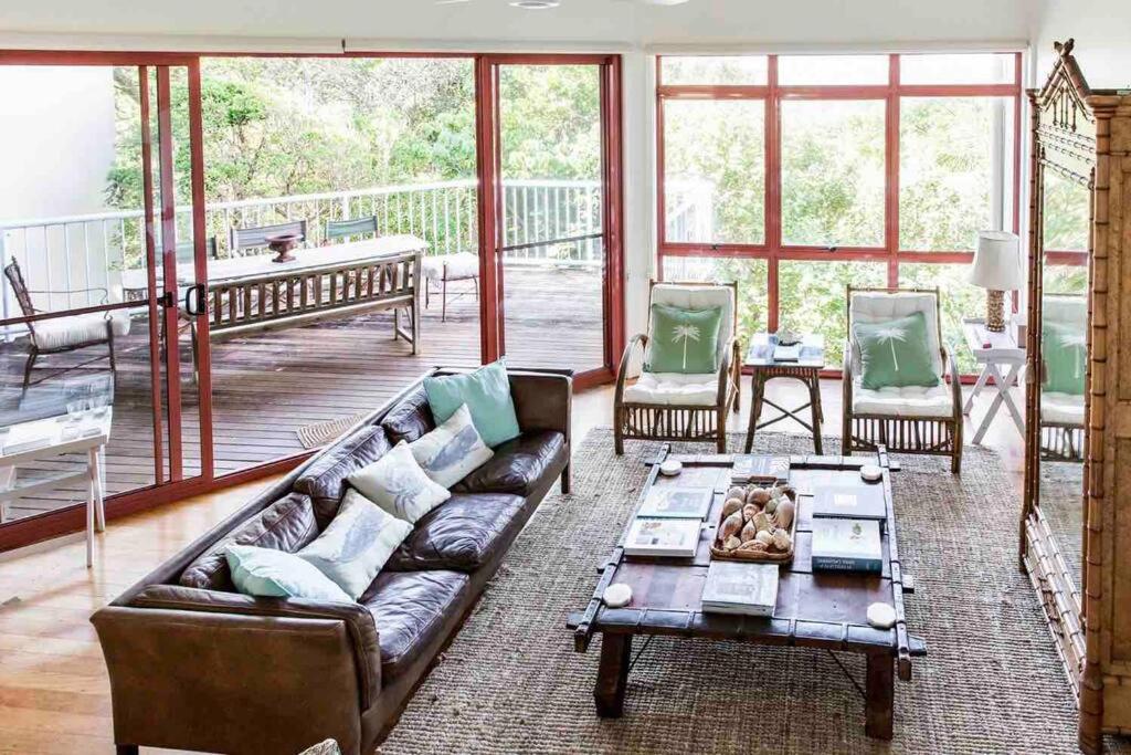 Castaways Beach House Noosa