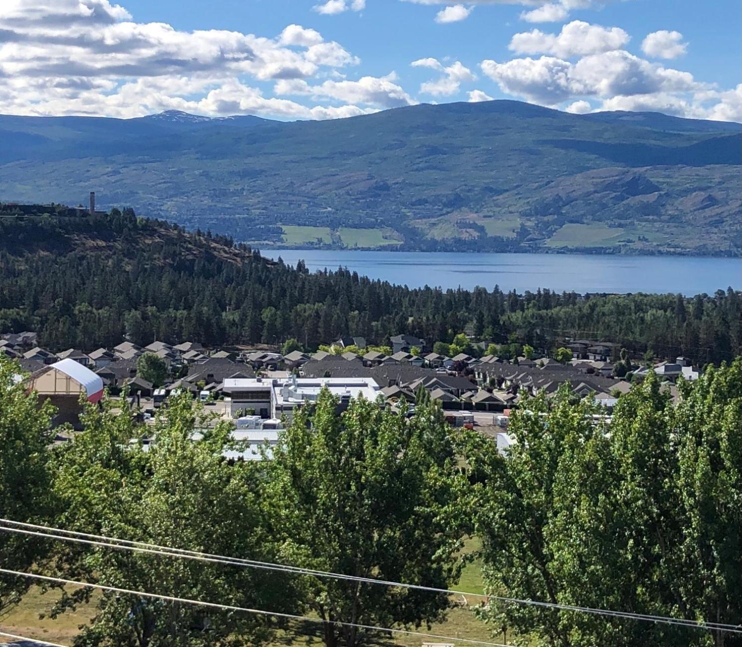 Stay In The Okanagan - Copper Sky, West Kelowna