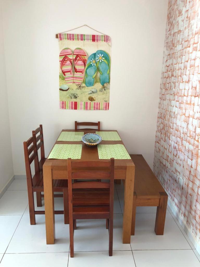 CASAS DUPLEX 2 QUARTOS na beira da praia de Figueira - Arraial do Cabo - RJ - Máx 5 hóspedes com 2 suítes, ou Máx 7 Hóspedes com sala de TV e churrasqueira