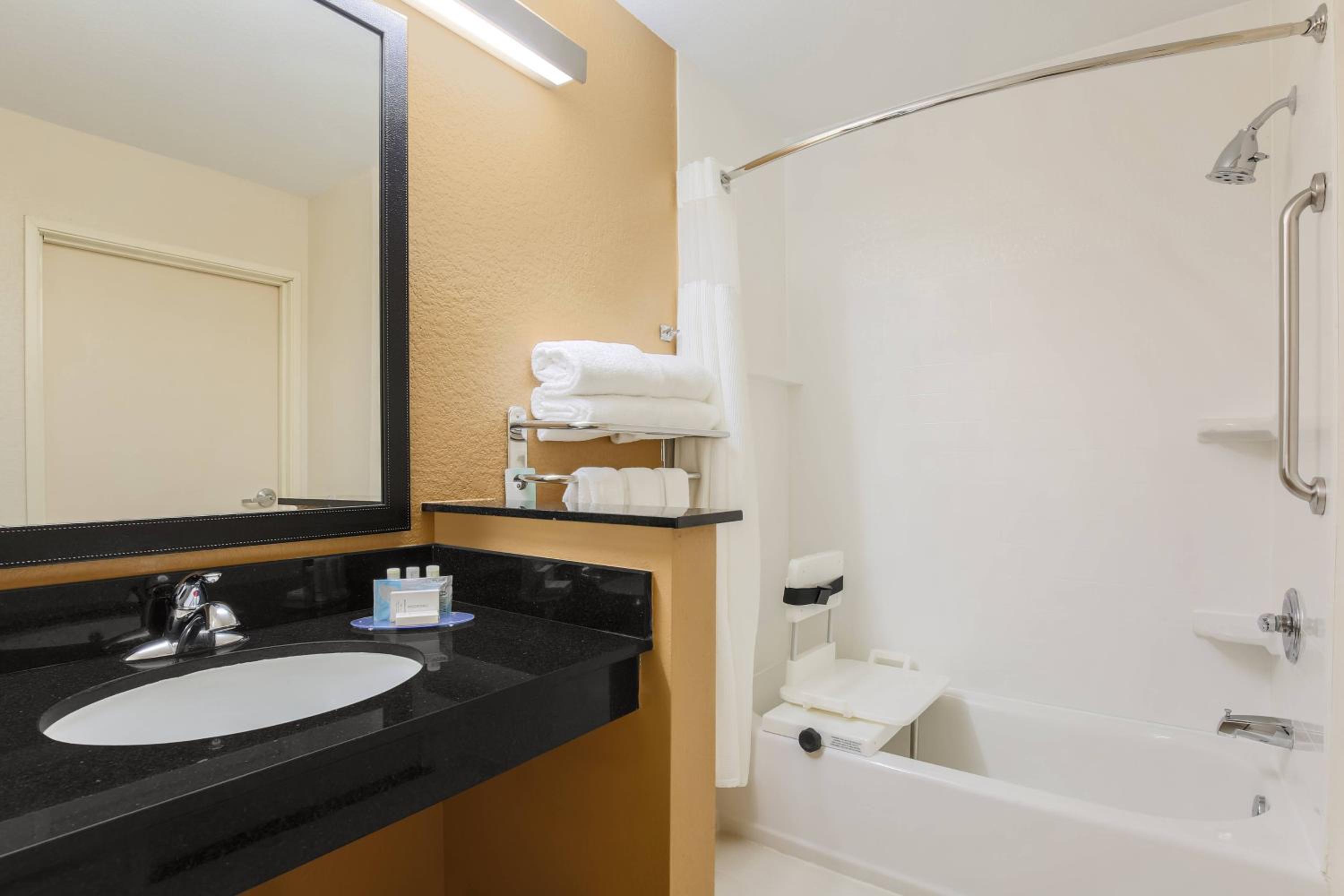 Fairfield Inn  Suites Houston Humble - Property Image 5