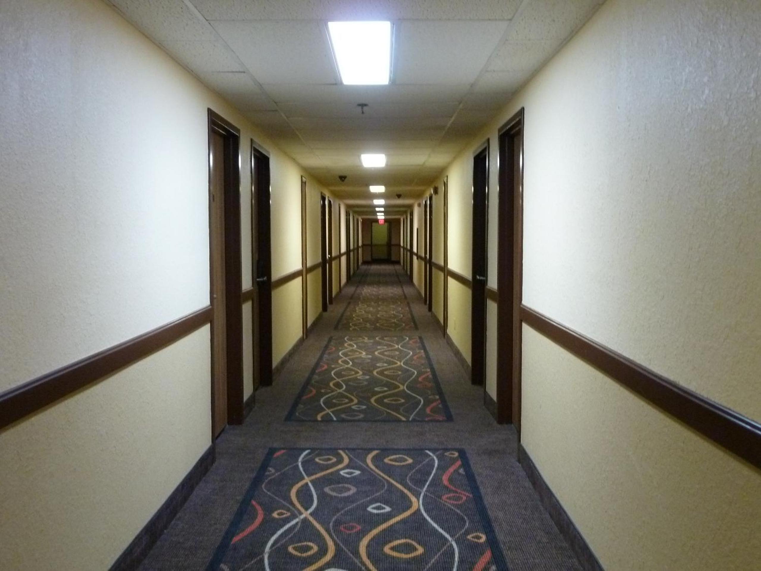 Katahdin Inn & Suites