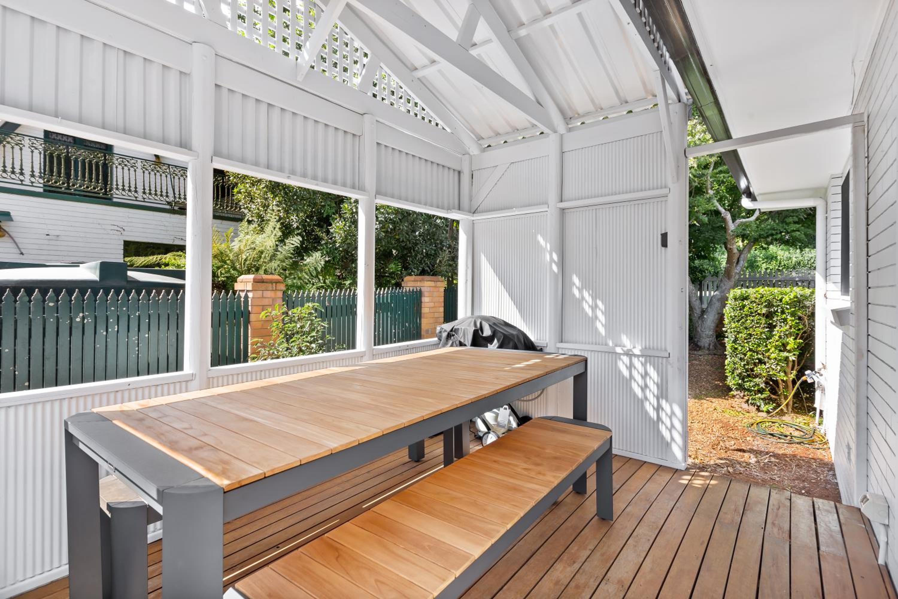 Maple Cottage - Perfect Eastside Location