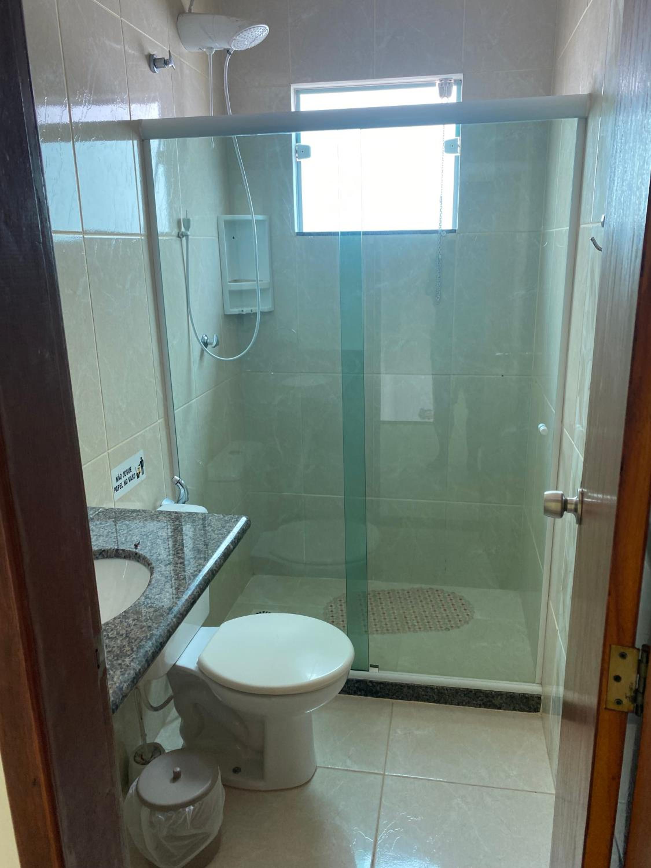 CASAS DUPLEX 2 QUARTOS na beira da praia de Figueira - Arraial do Cabo - RJ - Máx 5 hóspedes com 2 suítes, ou Máx 7 Hóspedes com sala de TV e churrasqueira