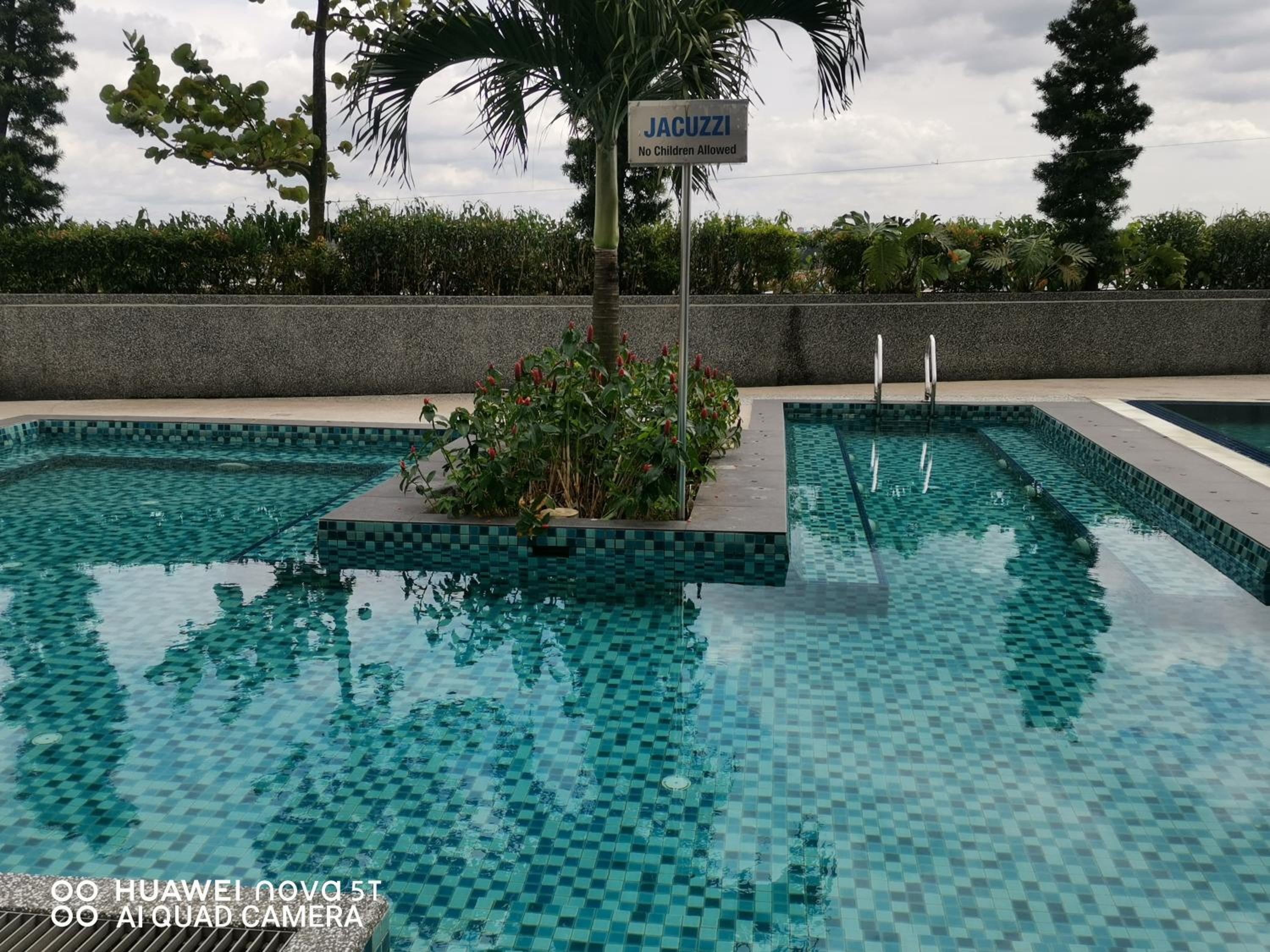 Platino Aparment @ Paradigm Mall