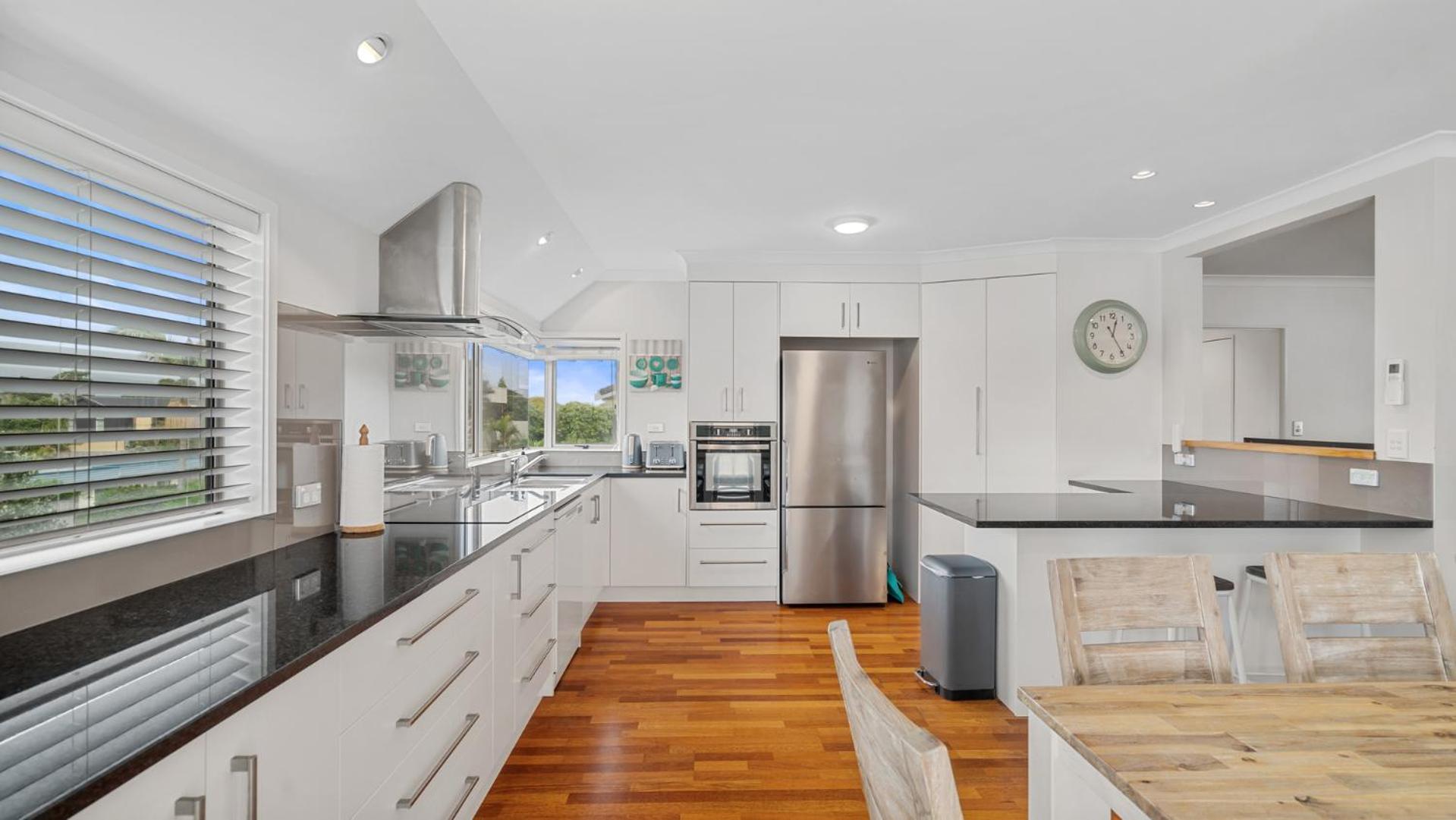 Oceanbeach Road - Mount Maunganui Beach House