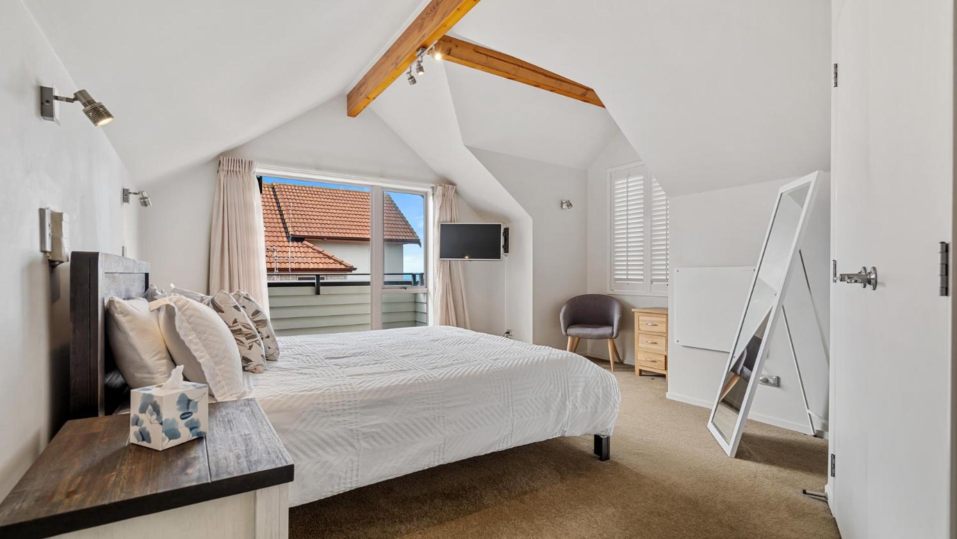 Oceanbeach Road - Mount Maunganui Beach House