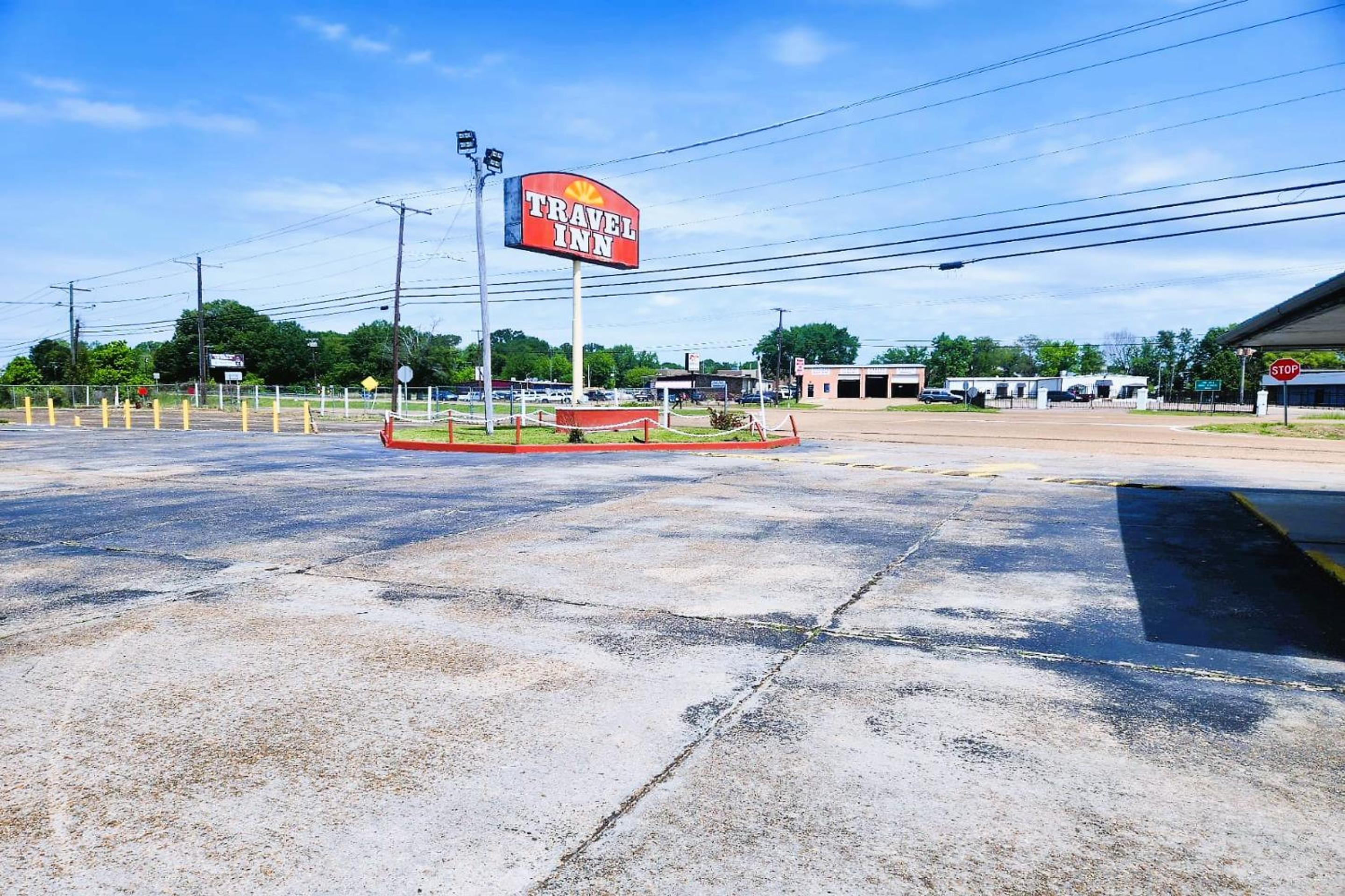 Travel Inn by OYO, Hwy 80 - Jackson view 2