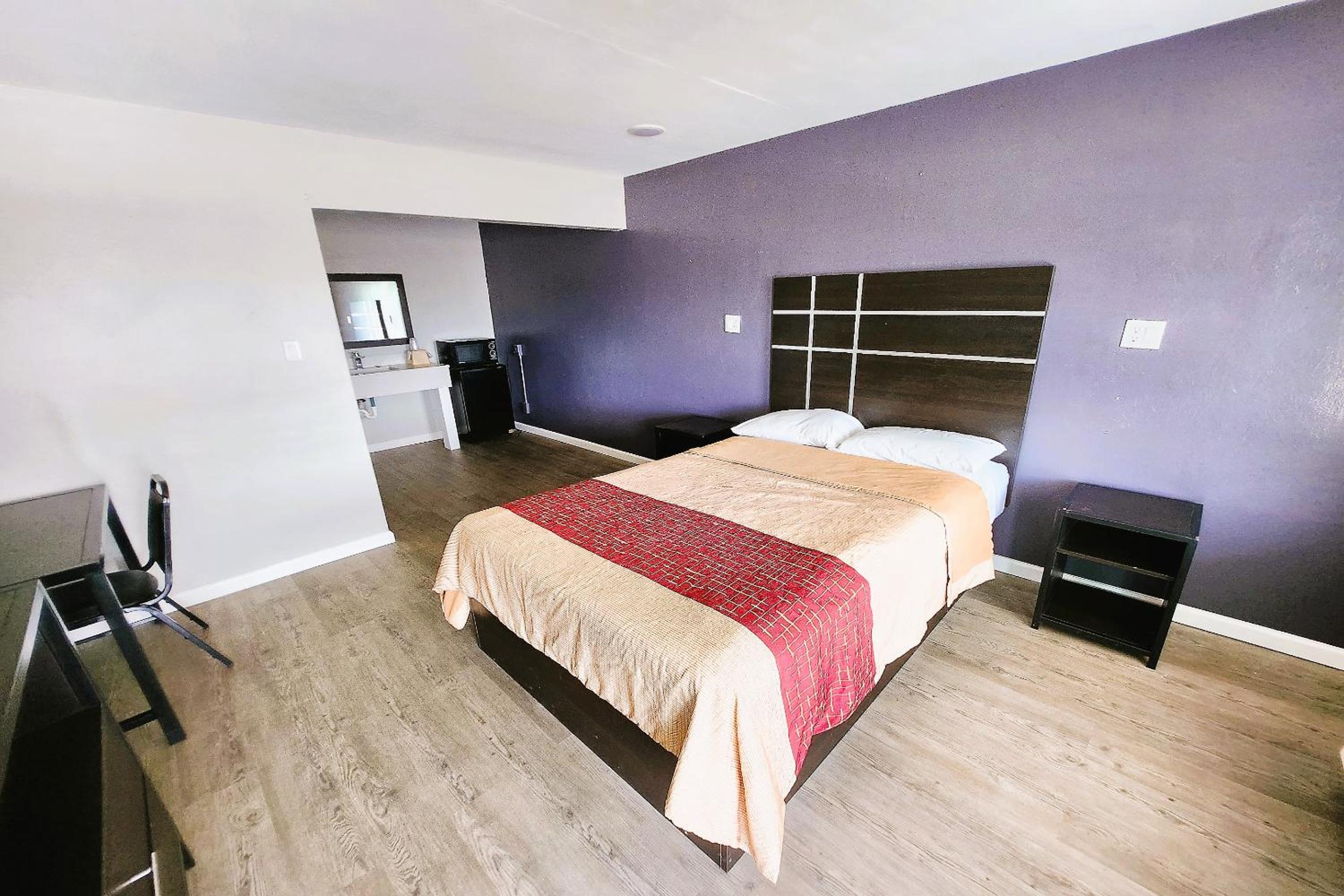 Travel Inn by OYO, Hwy 80 - Jackson view 5