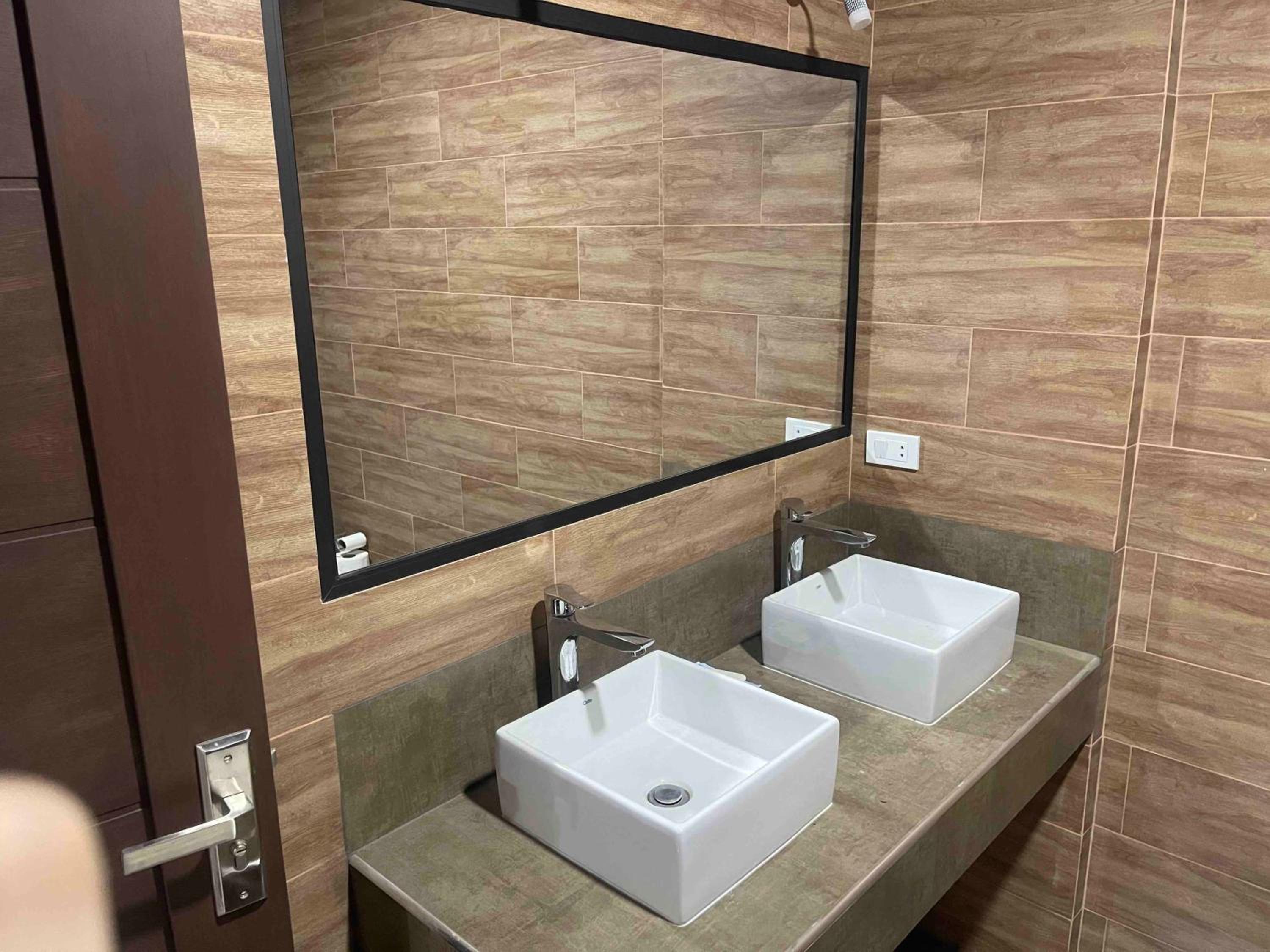 Hermosa Casa Minimalista cerca a la Naturaleza