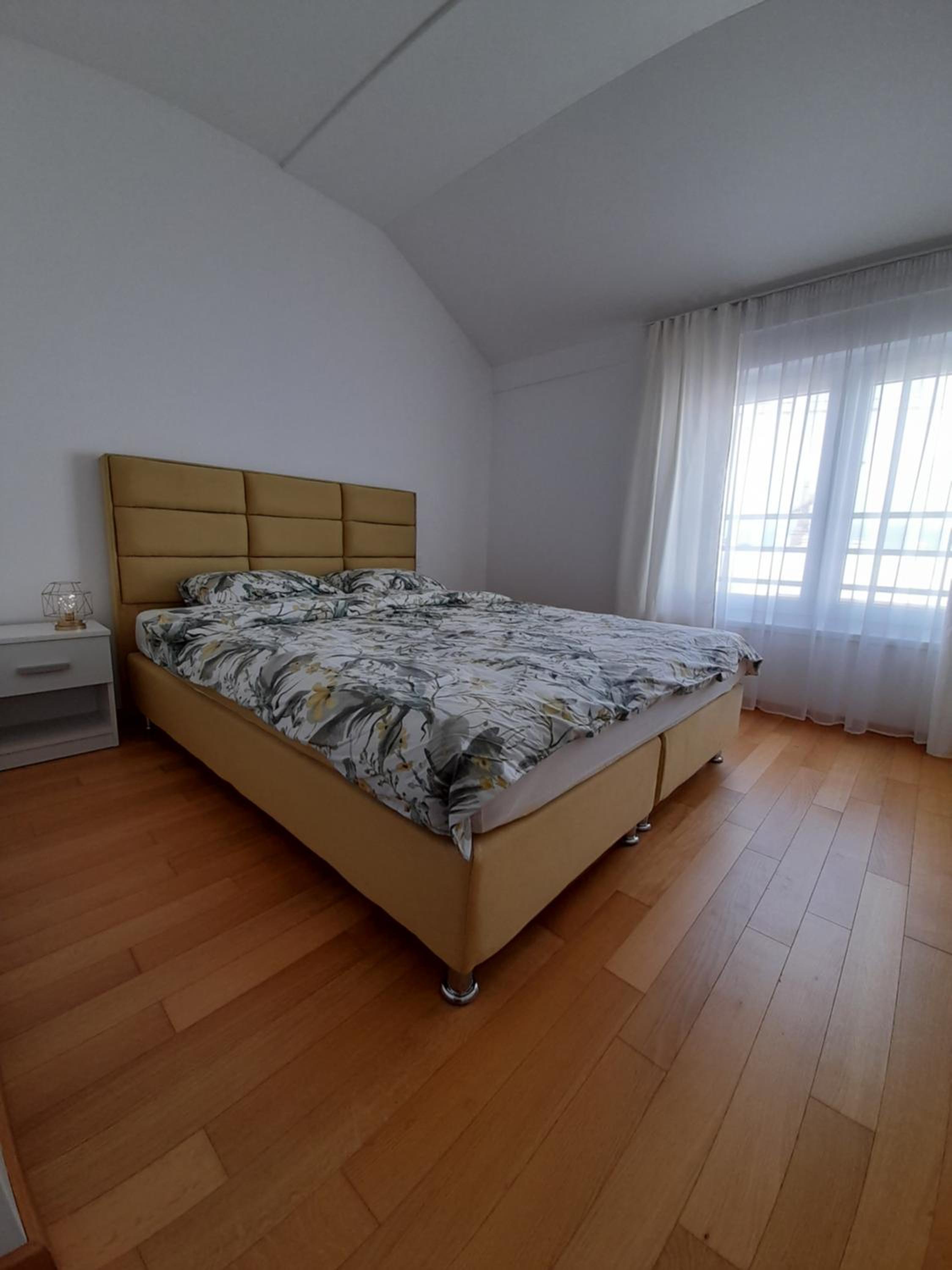 Apartman Lena