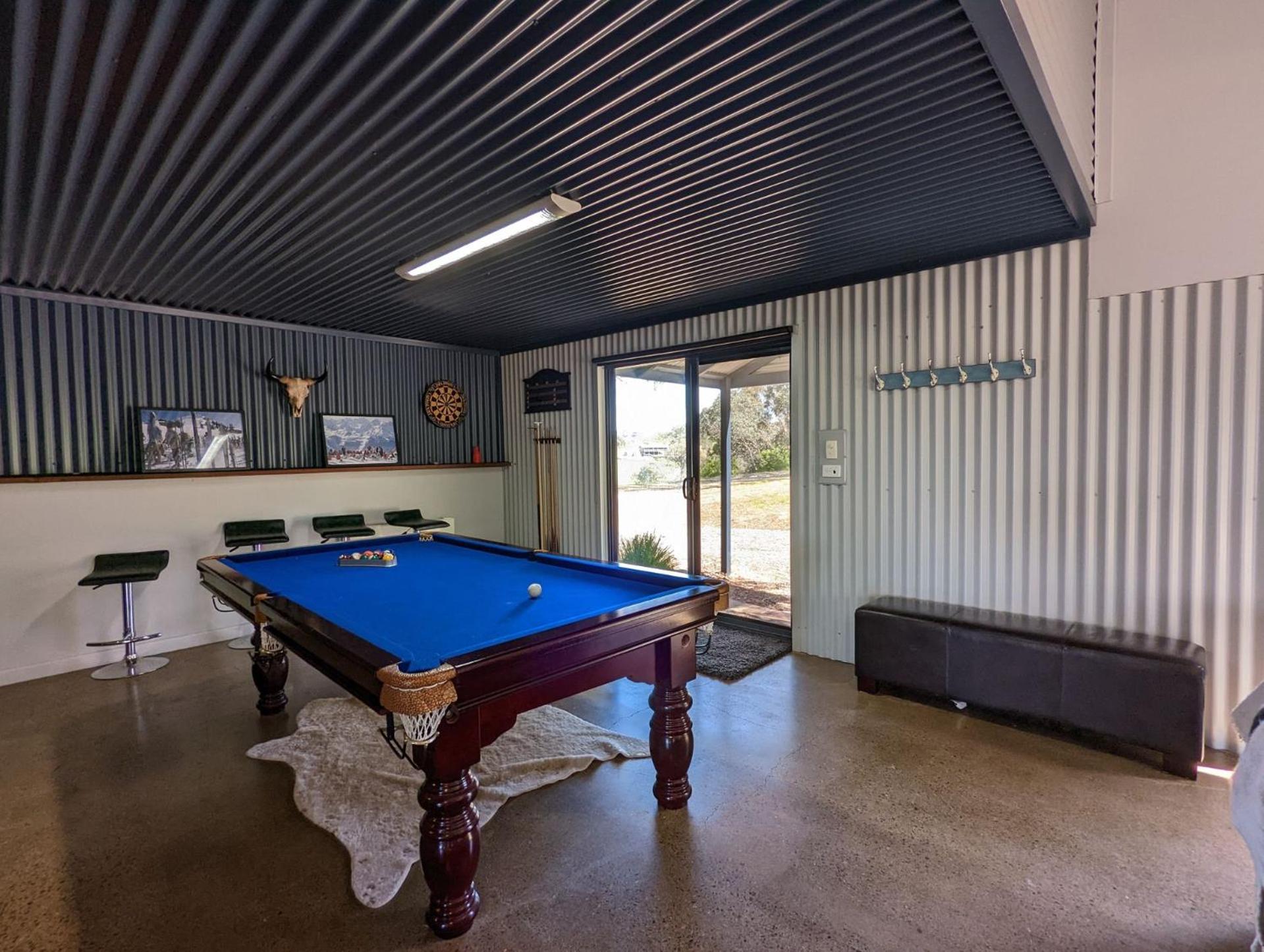 Lakeview Lodge