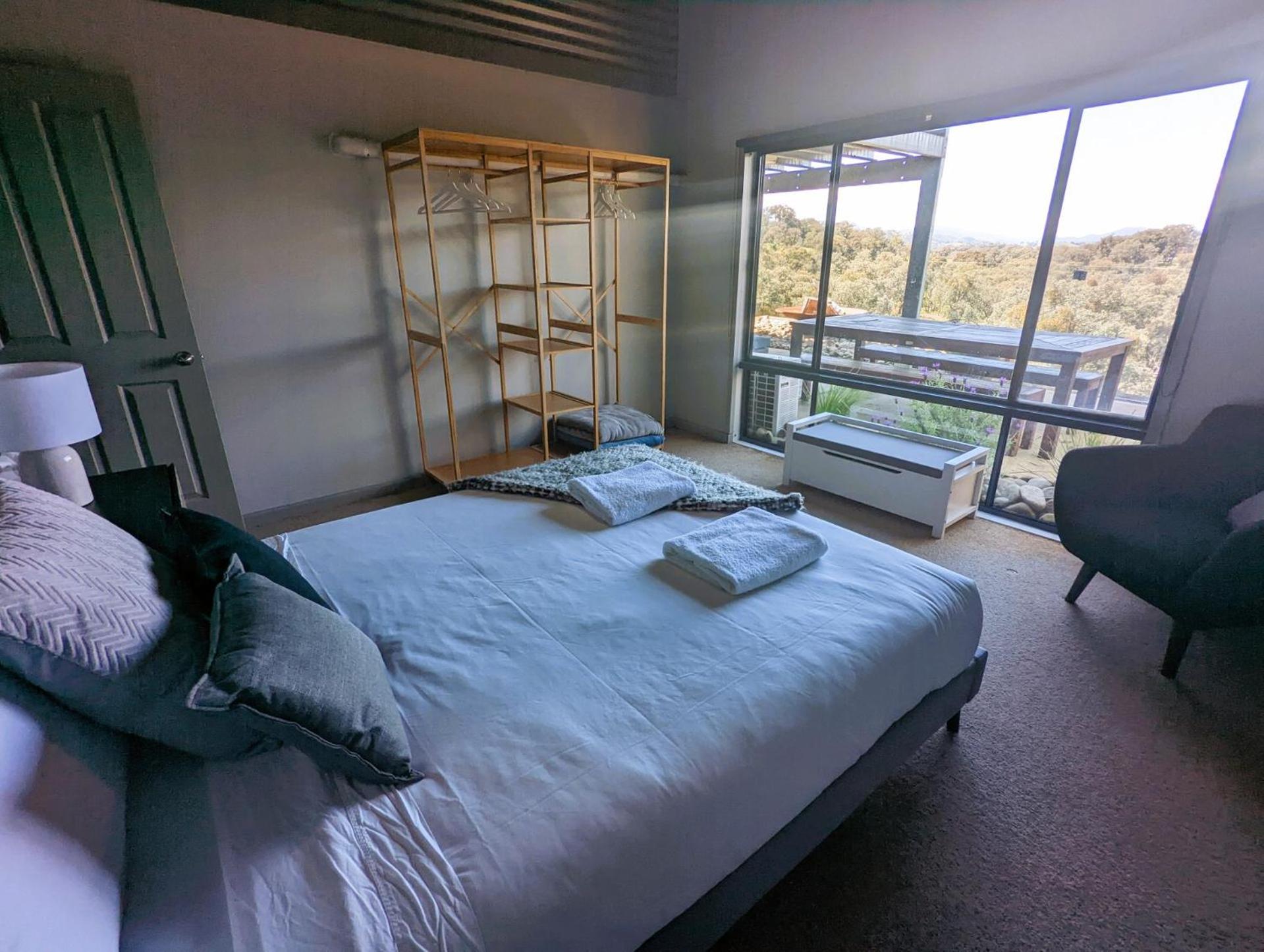 Lakeview Lodge