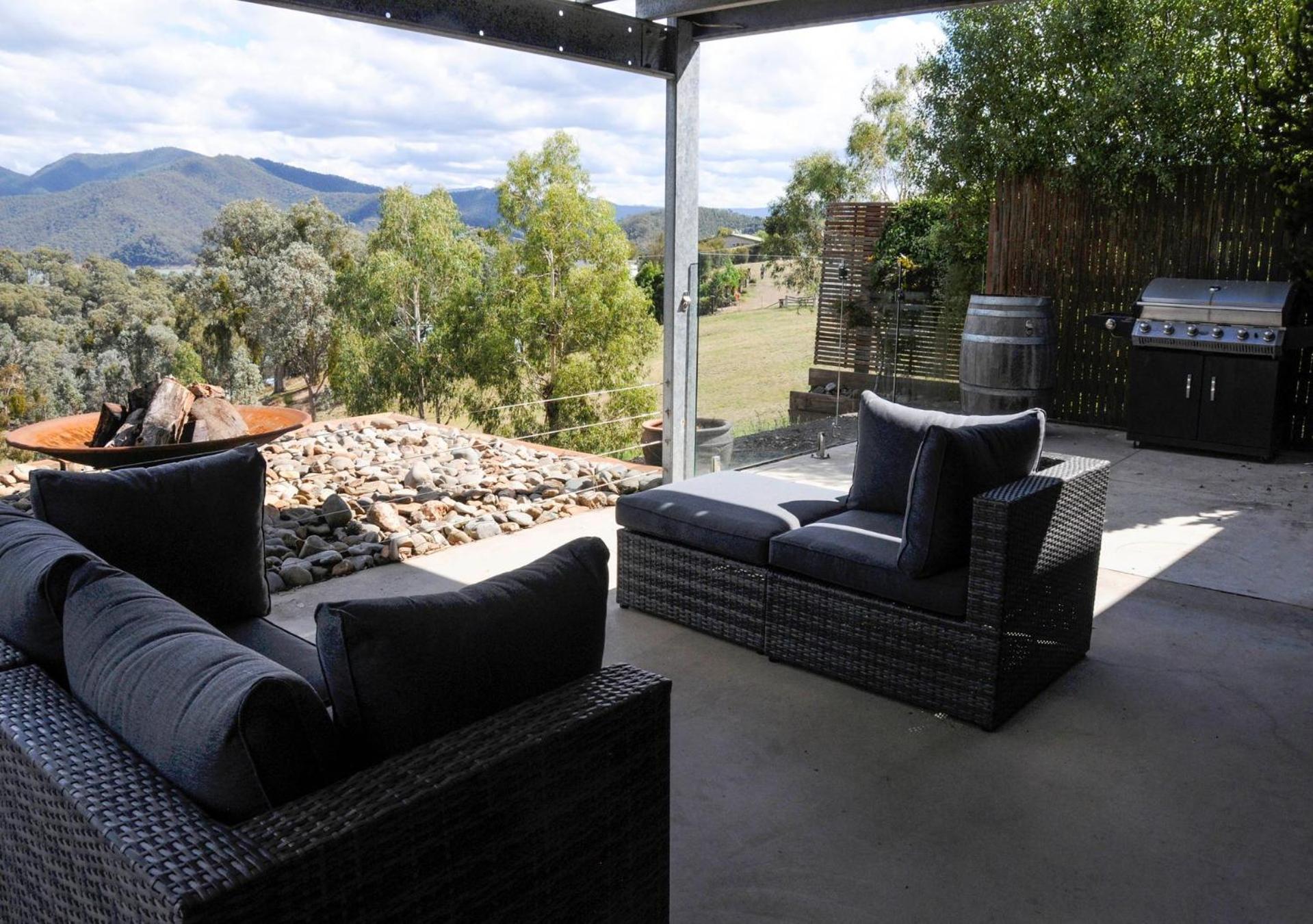 Lakeview Lodge