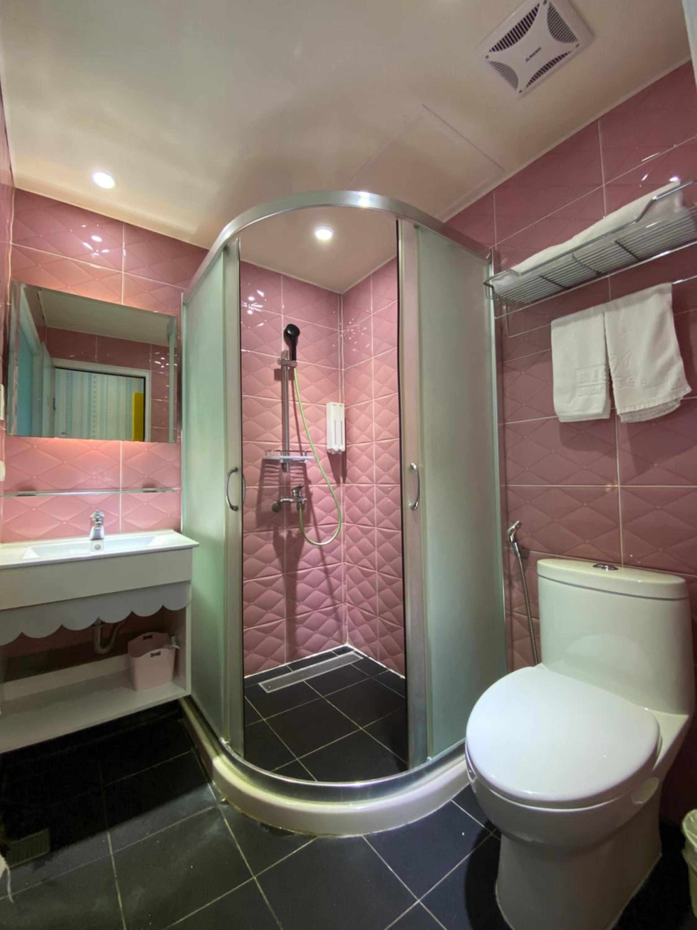 191 Hotel