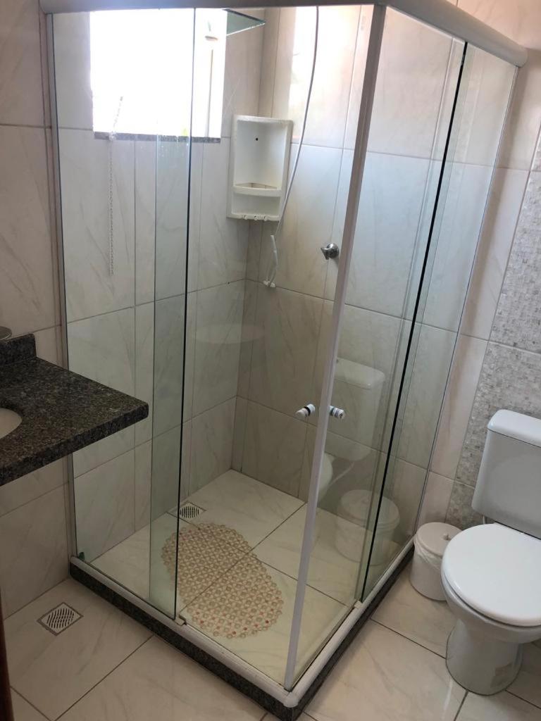 CASAS DUPLEX 2 QUARTOS na beira da praia de Figueira - Arraial do Cabo - RJ - Máx 5 hóspedes com 2 suítes, ou Máx 7 Hóspedes com sala de TV e churrasqueira