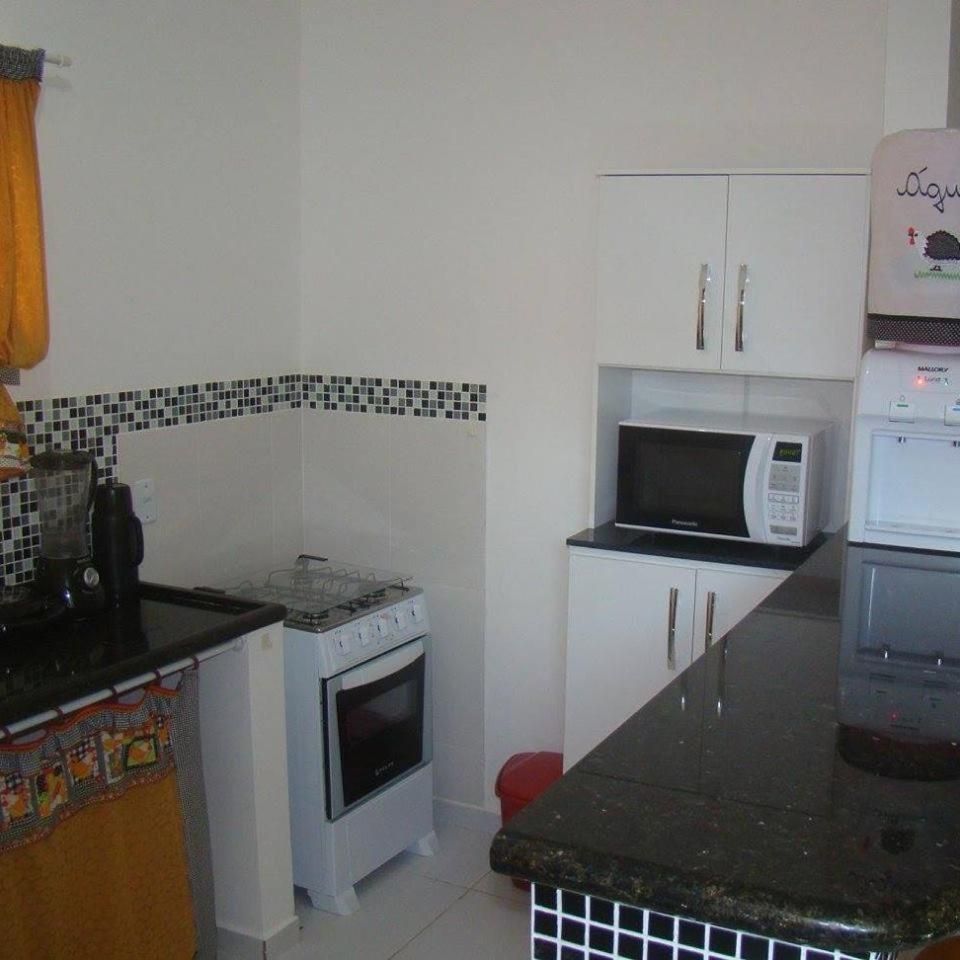 CASAS DUPLEX 2 QUARTOS na beira da praia de Figueira - Arraial do Cabo - RJ - Máx 5 hóspedes com 2 suítes, ou Máx 7 Hóspedes com sala de TV e churrasqueira