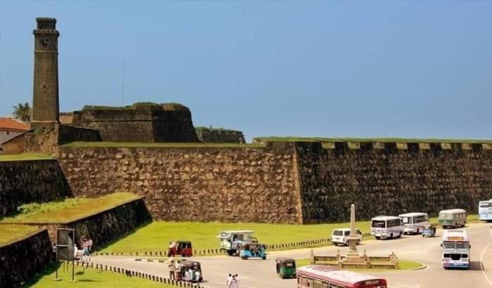 DiNi Galle