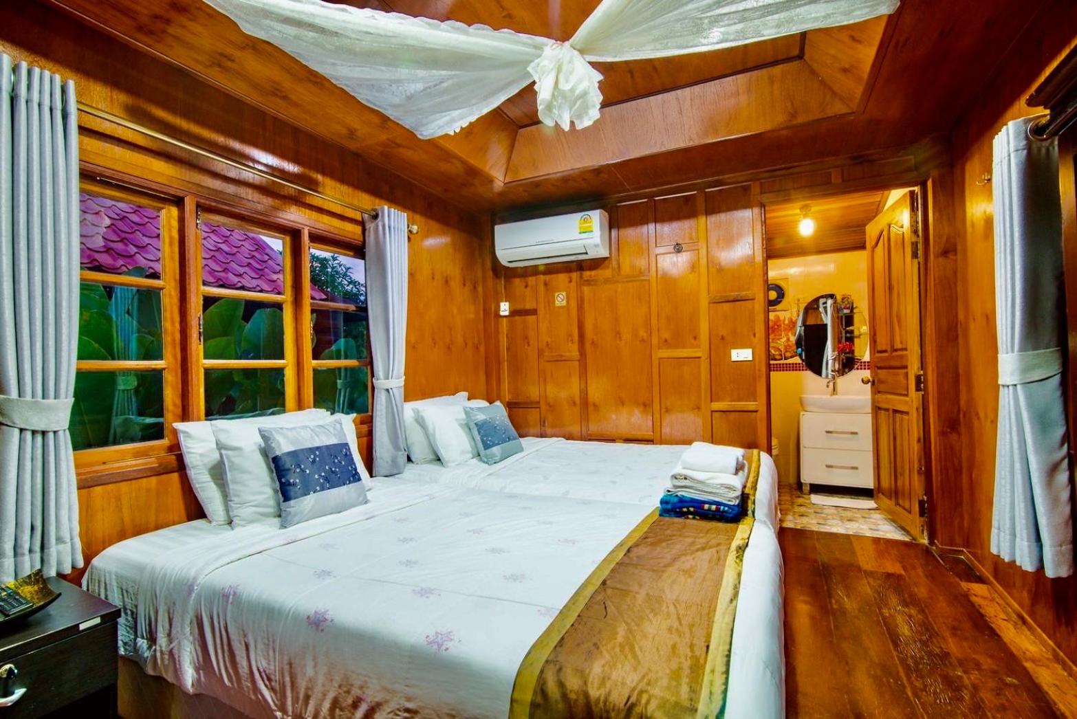 Thai House Resort