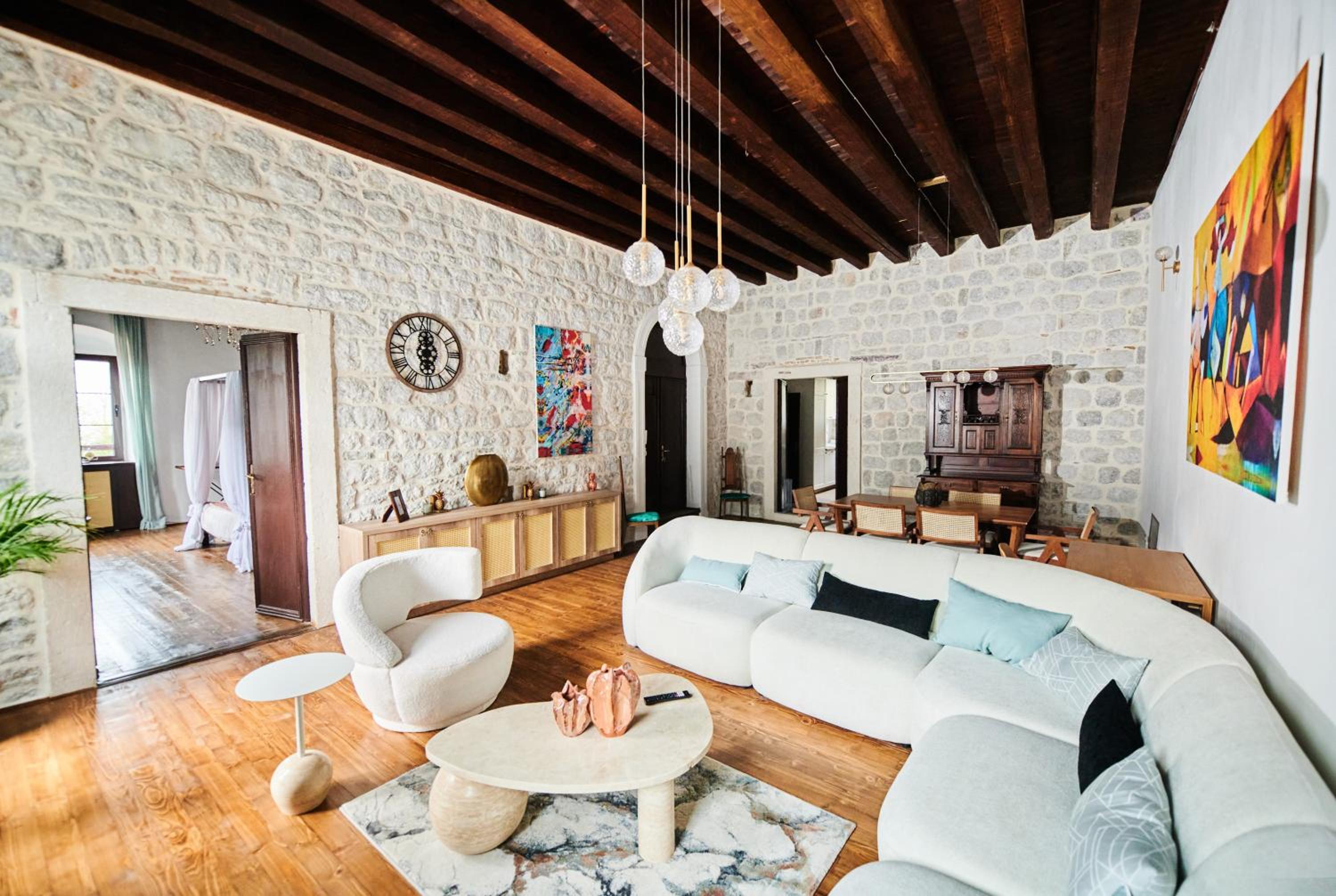 Luxury Palace Apartment view 4