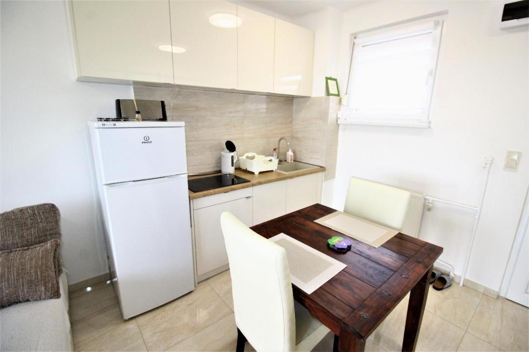 Rest House Apartman