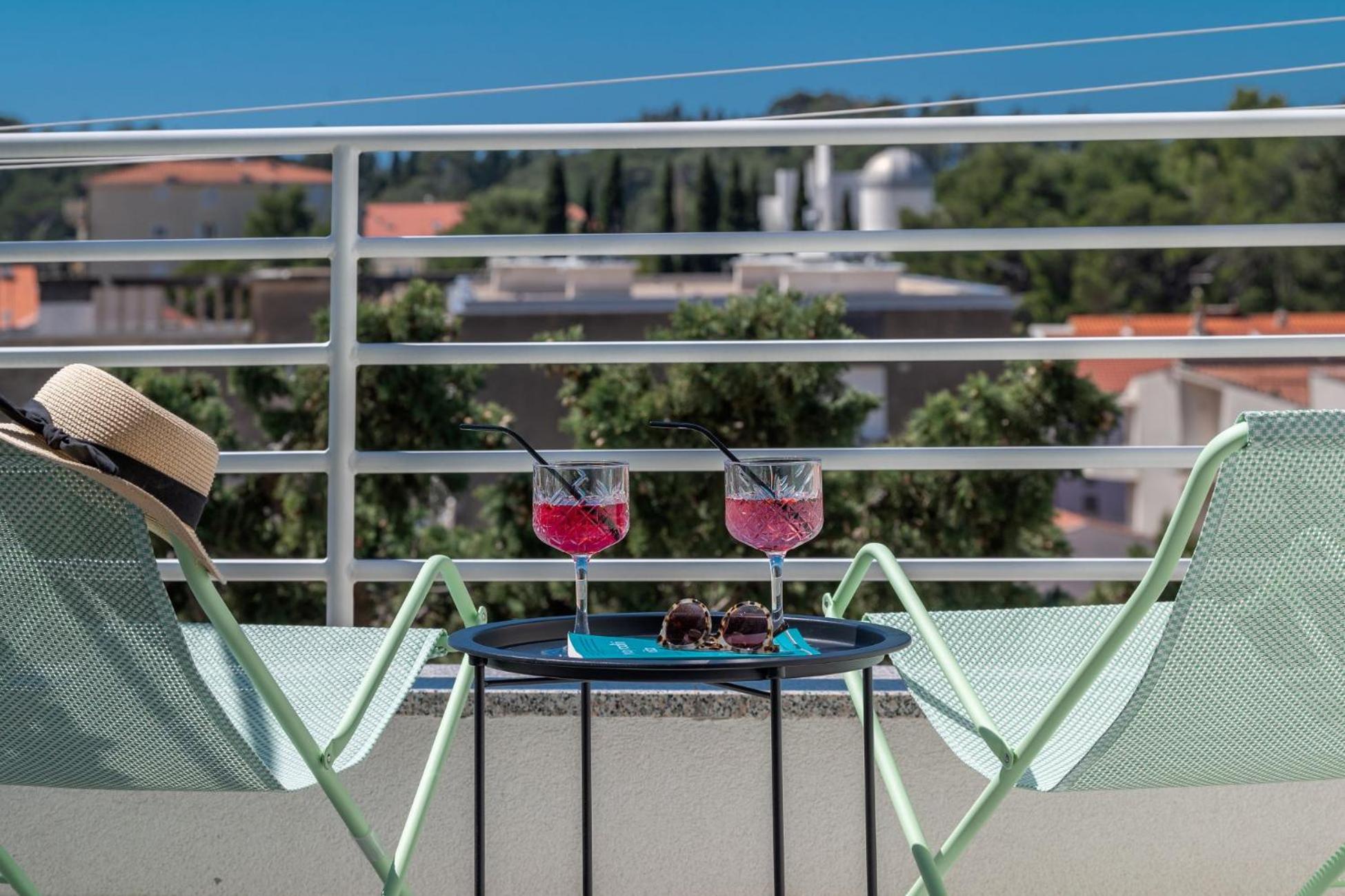 Apartman M6 en Makarska — balance & terrace