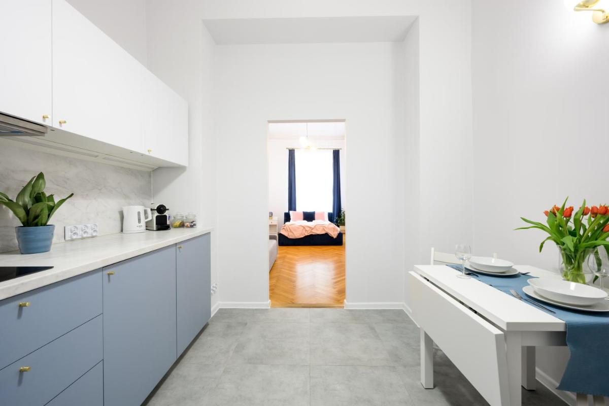 S18 Apartment view 3