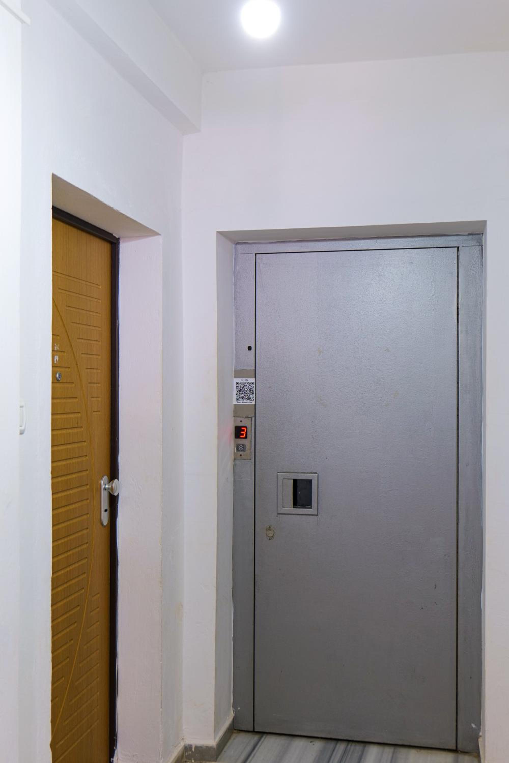 Urban GatAway Apartment