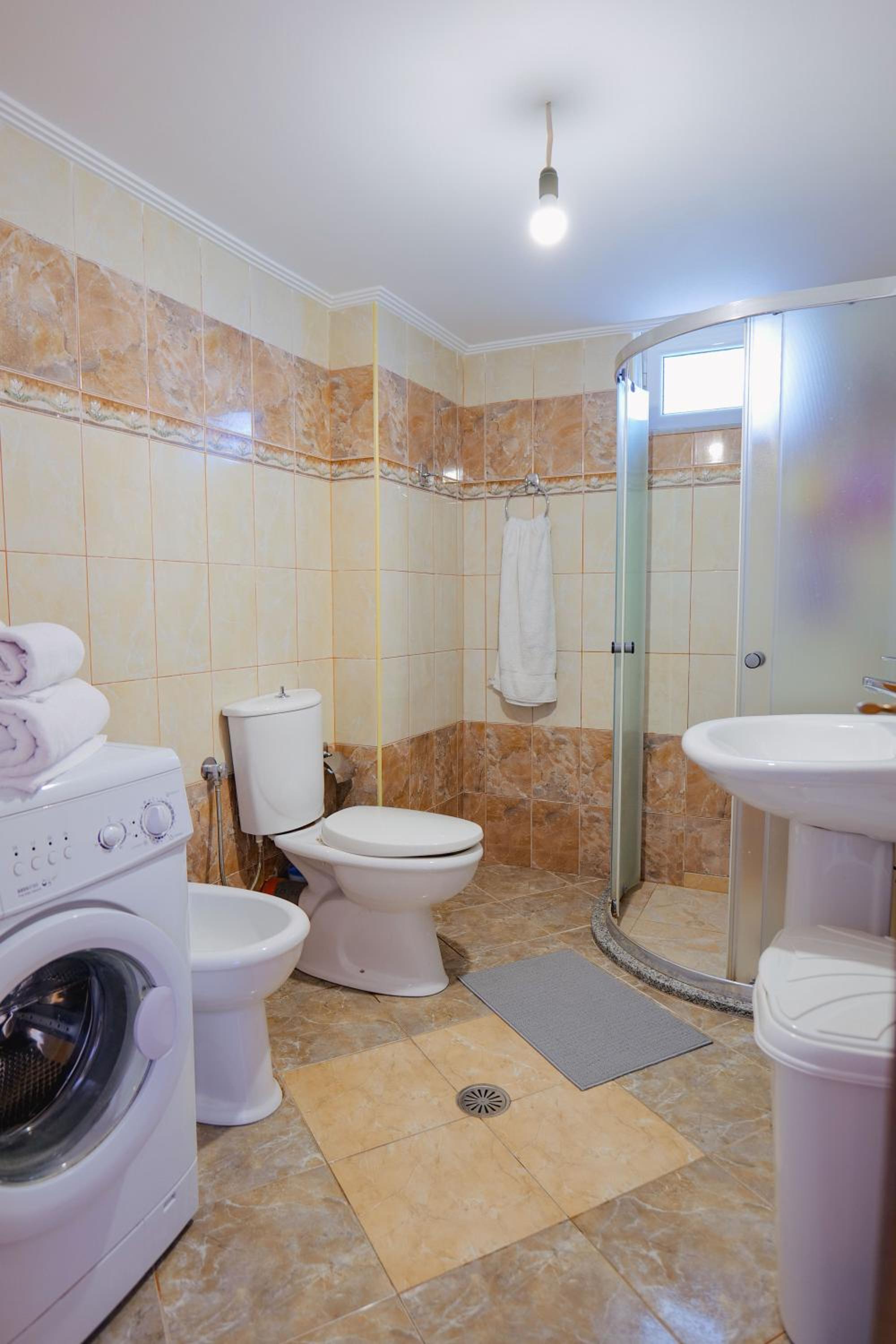 Urban GatAway Apartment