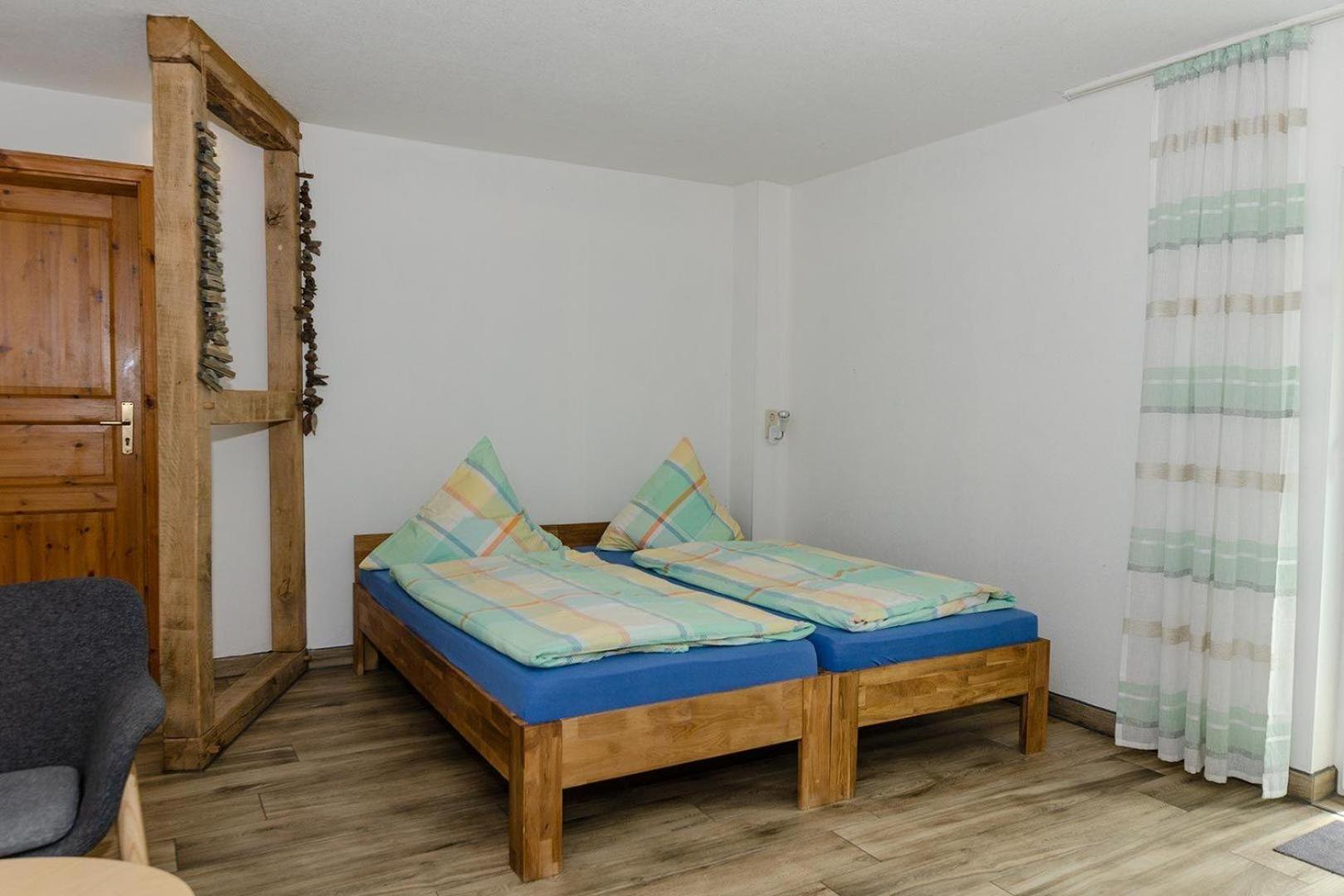 Appartement-fuer-2-Personen-in-Schaprode-auf-Ruegen-Zi7 view 2