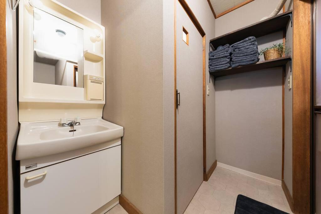 Osaka private house 3 bed rooms for max 10ppl