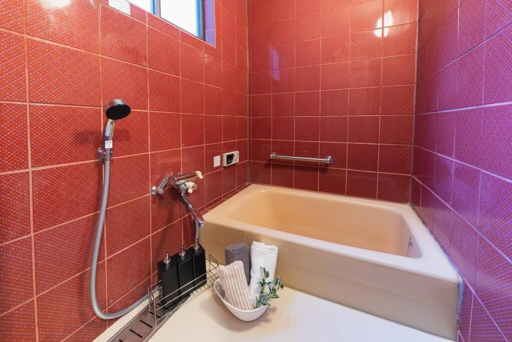 Osaka private house 3 bed rooms for max 10ppl