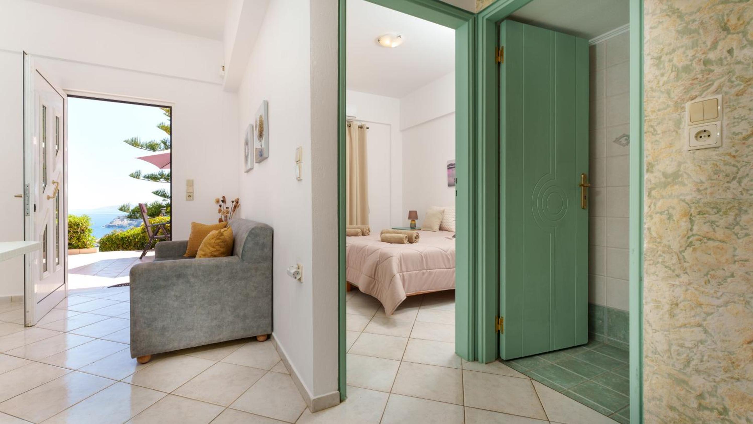 FNK Apartments with Sea View
