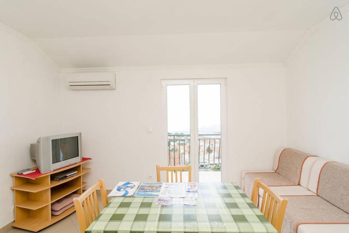 Apartments Baltazar with Sea View&Jacuzzi