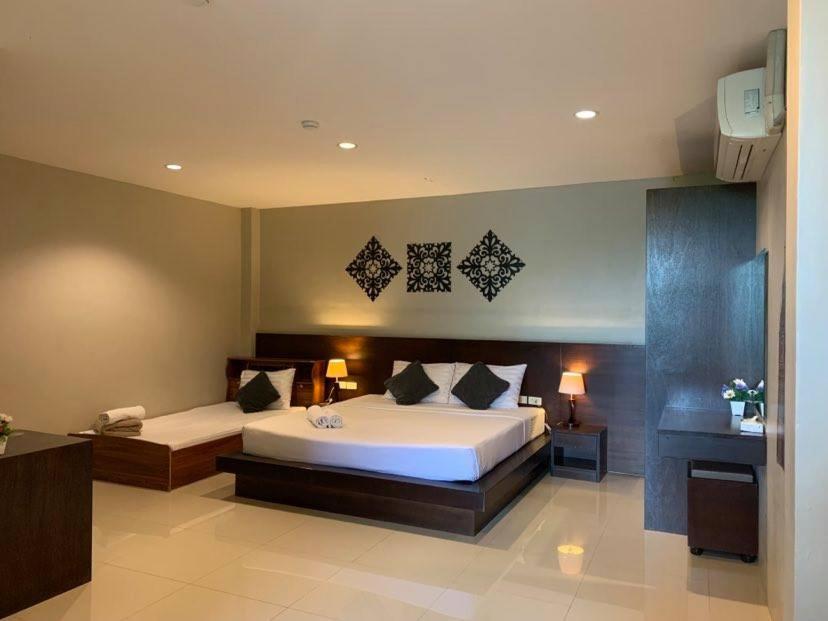 Green Leaf Hostel