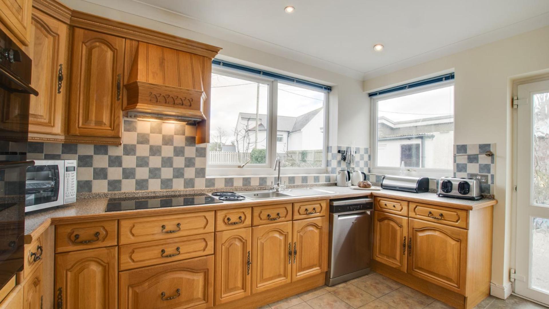 Carreg Lwyd Farmhouse