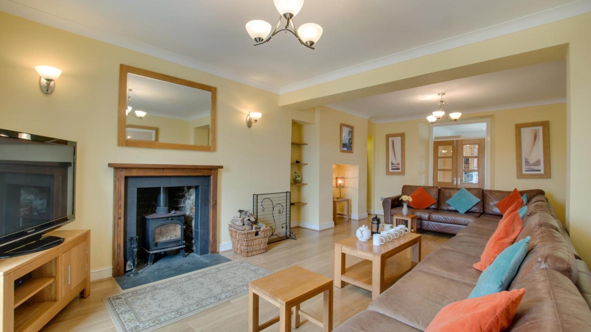Carreg Lwyd Farmhouse