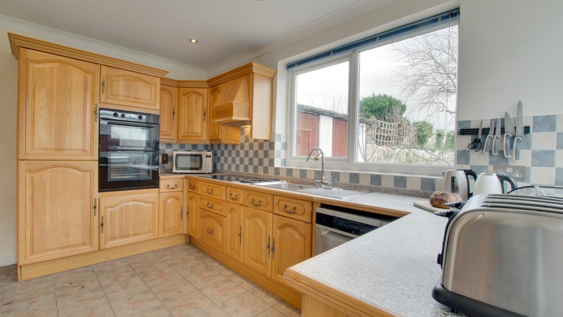 Carreg Lwyd Farmhouse