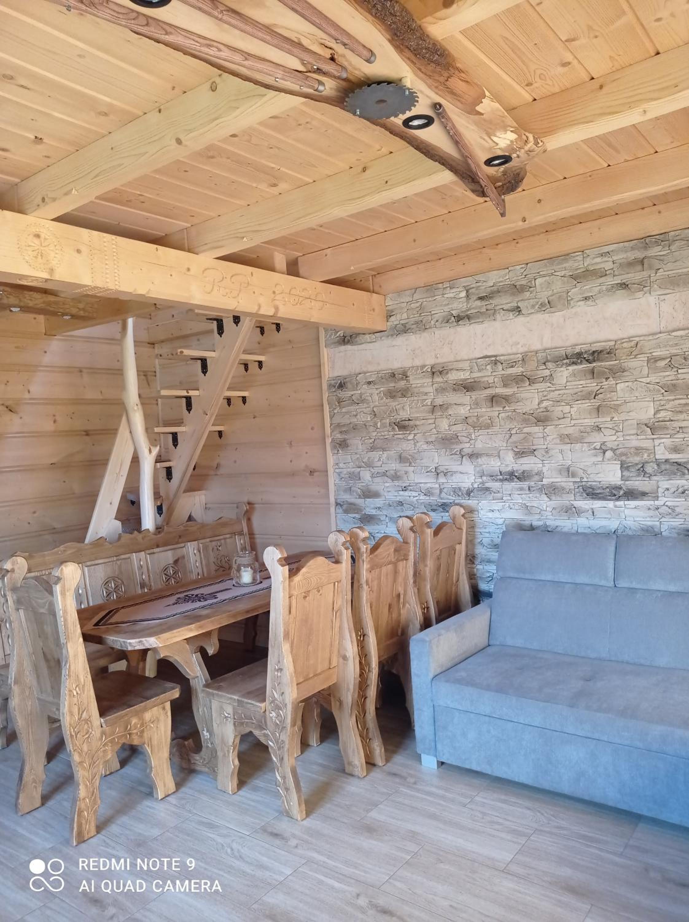 Photo 96