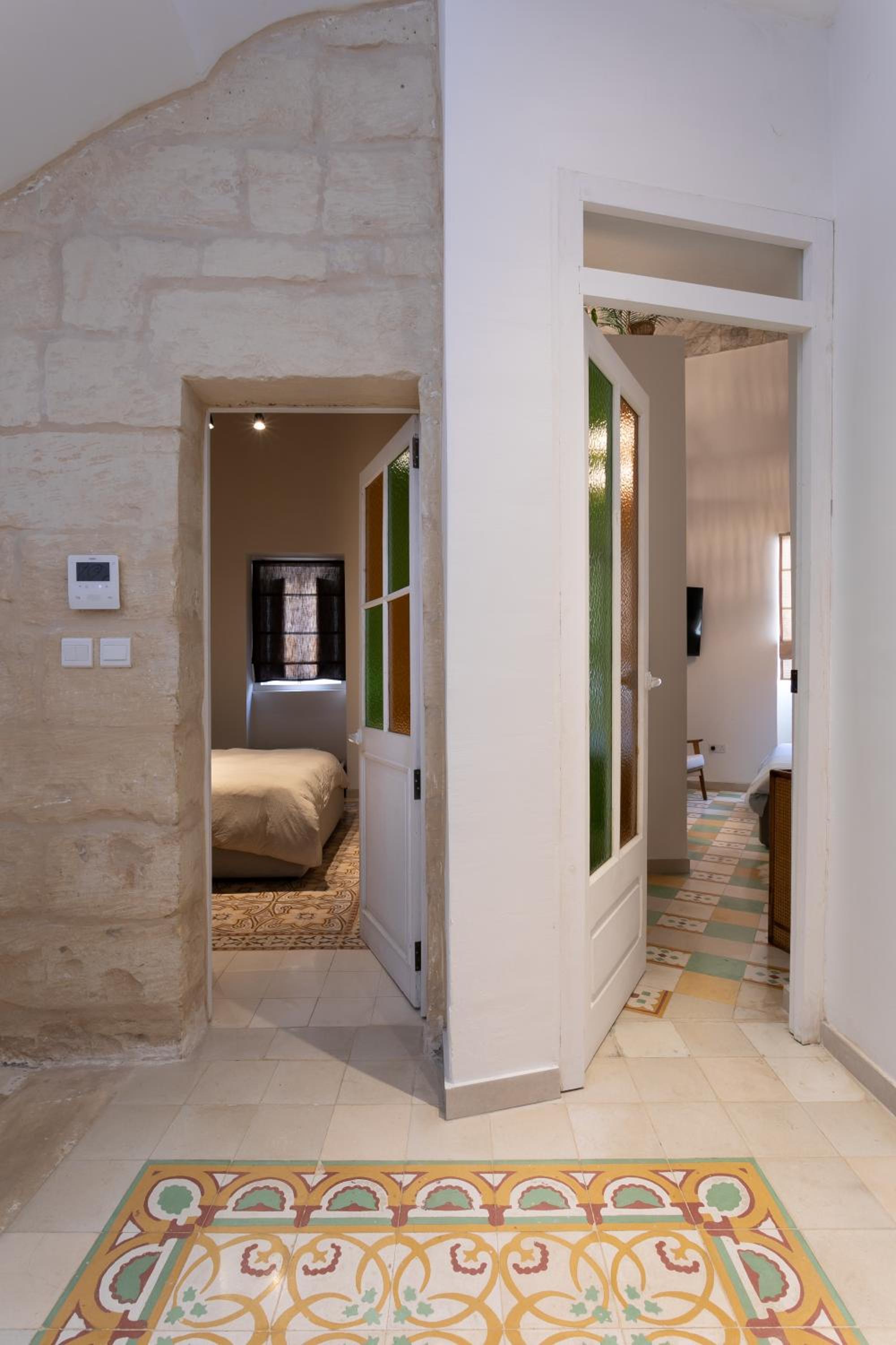 Authentic Maltese 2-bedroom House with Terrace view 3