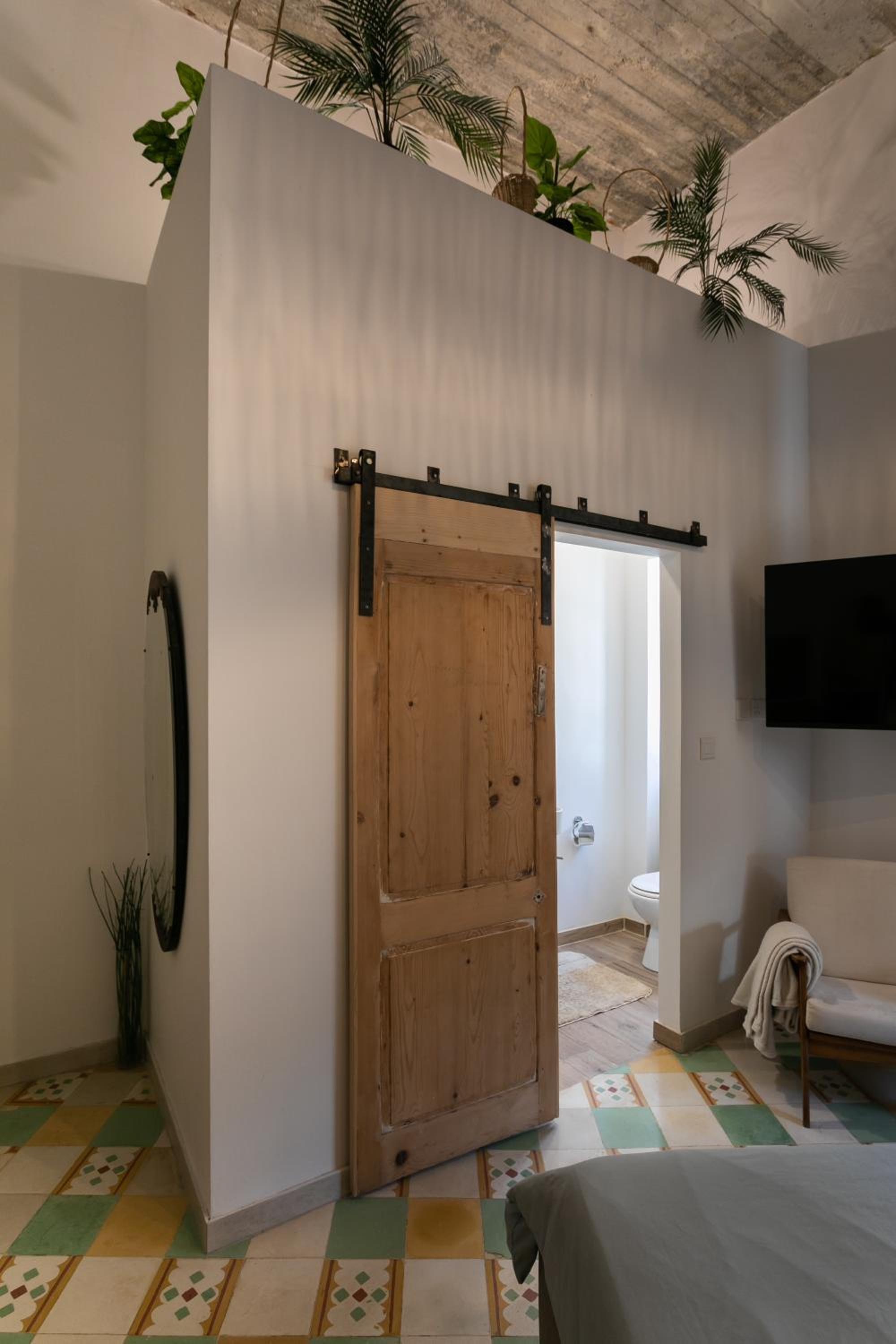 Authentic Maltese 2-bedroom House with Terrace view 2