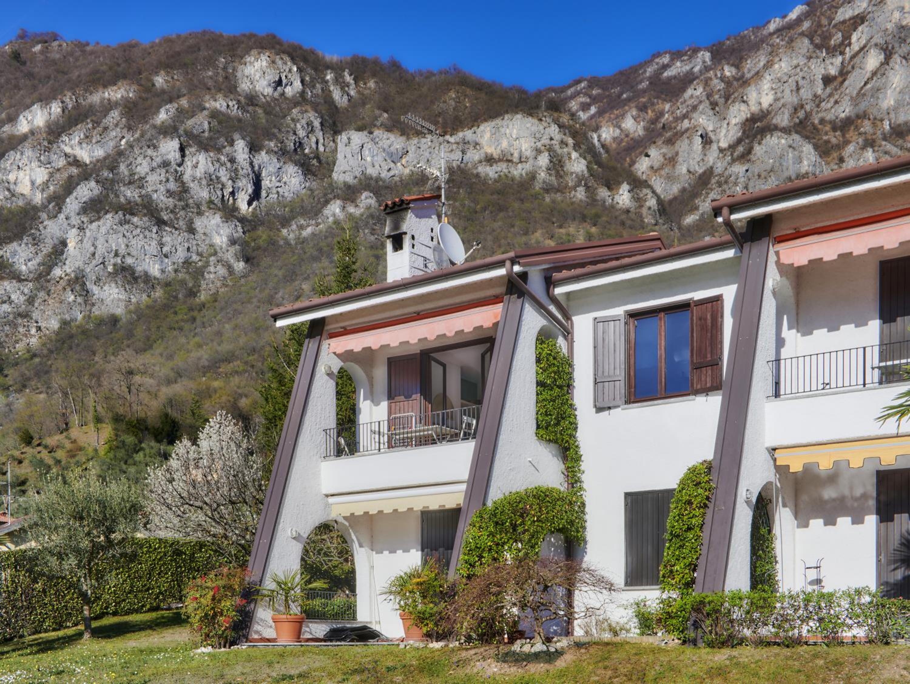 Claudias flat view 2