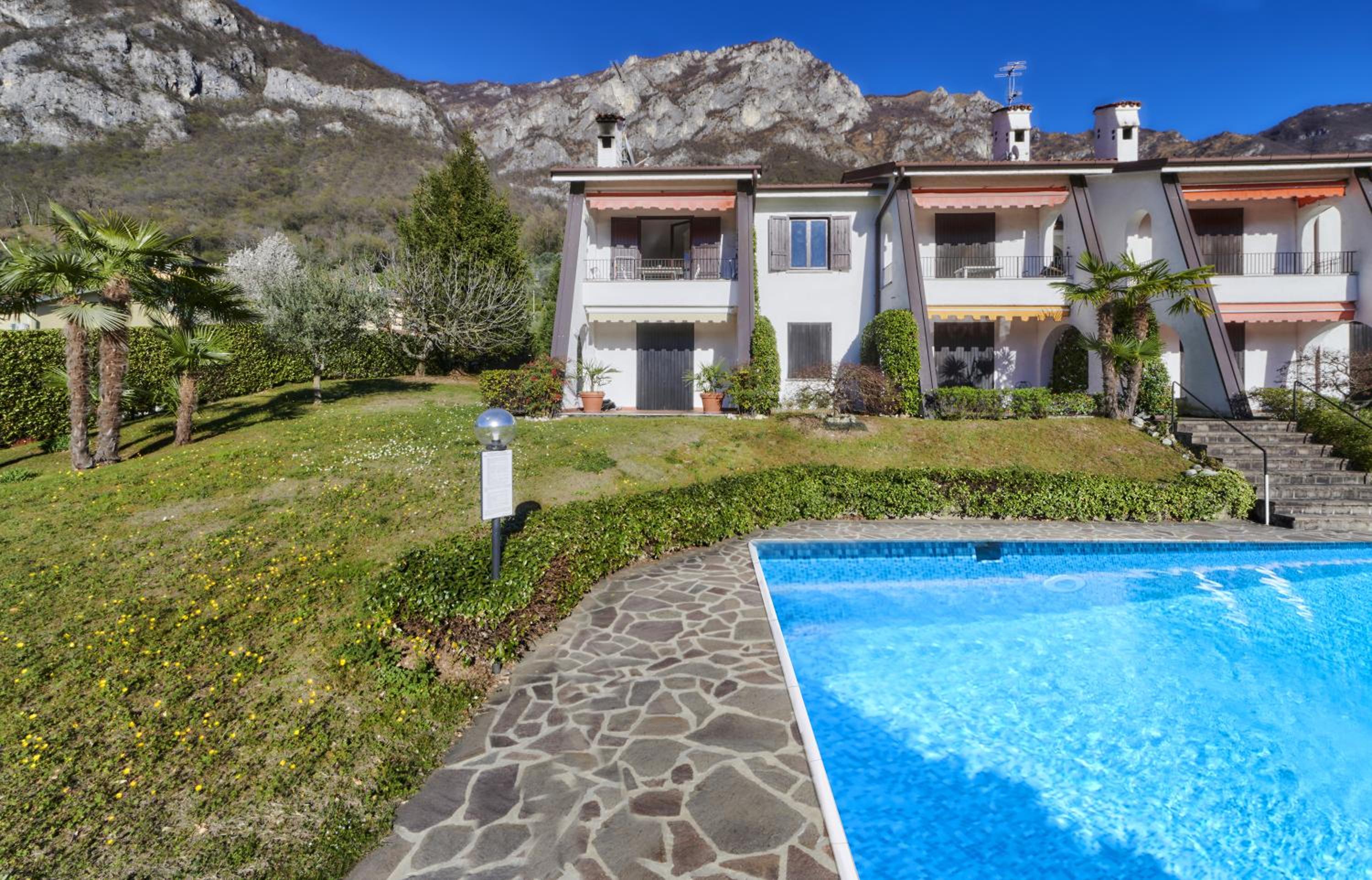 Claudias flat view 3