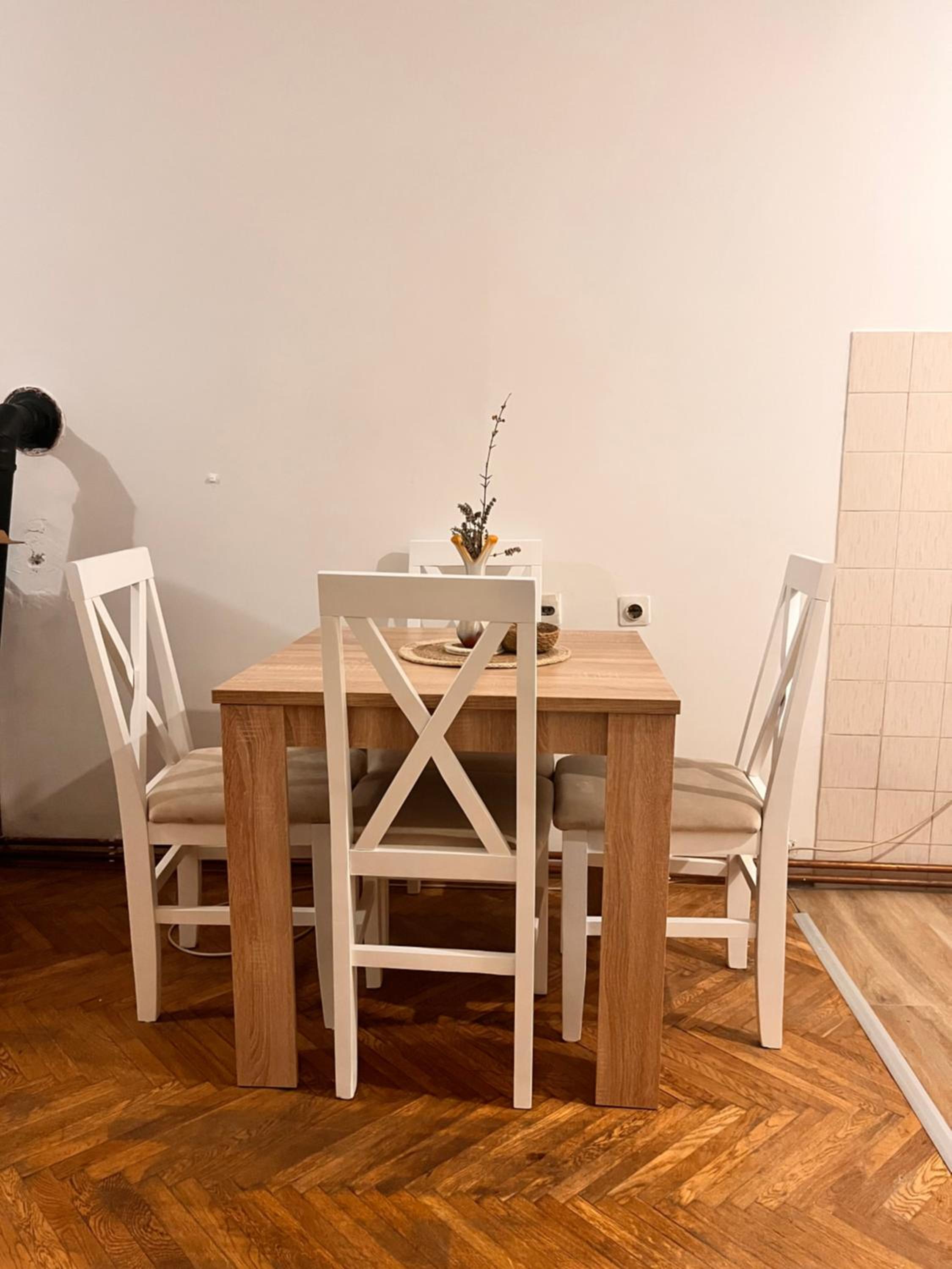 Photo 33