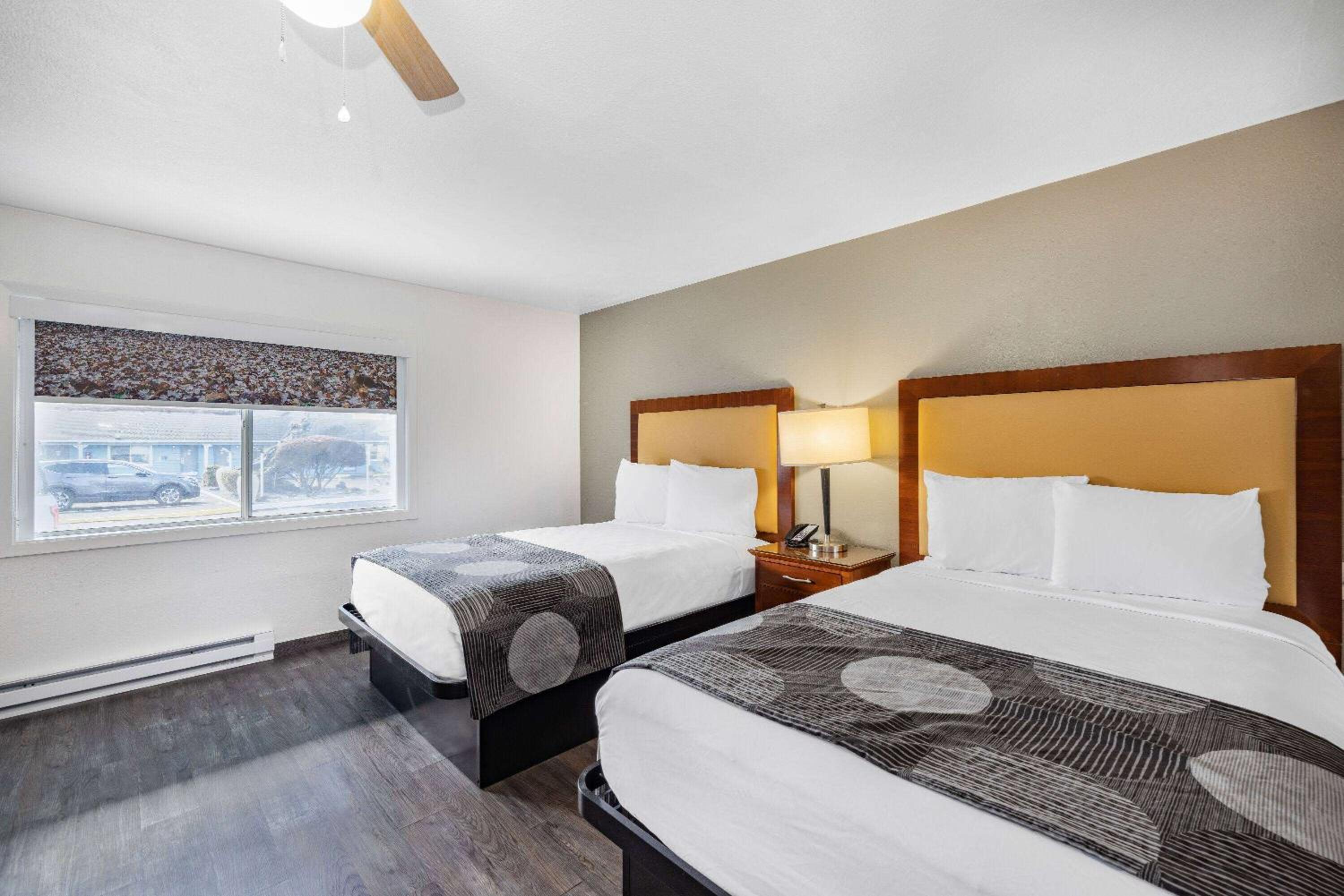 Oceanside Inn & Suites, a Days Inn by Wyndham