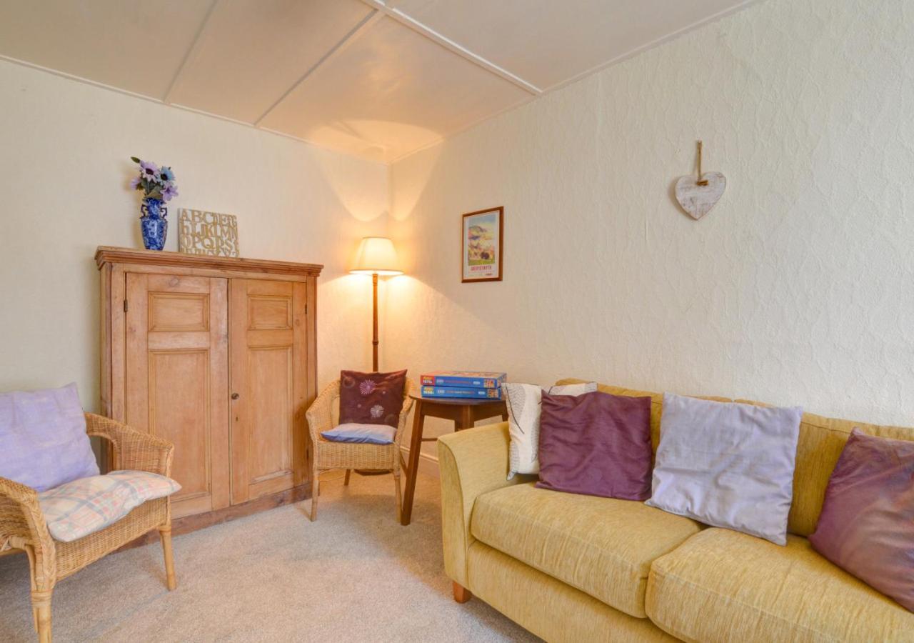 4 Bed in New Quay oc-was409