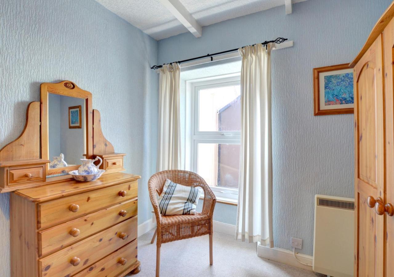 4 Bed in New Quay oc-was409