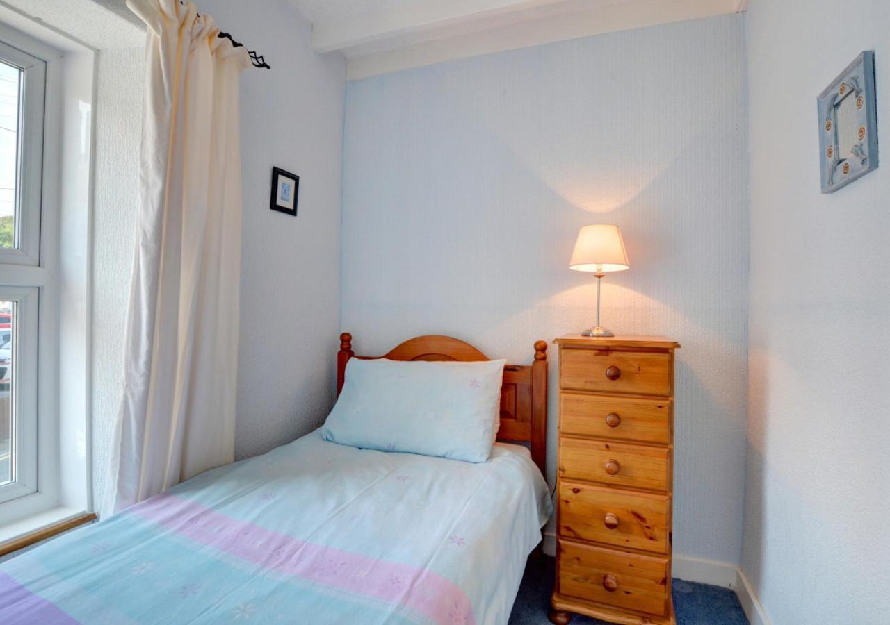 4 Bed in New Quay oc-was409